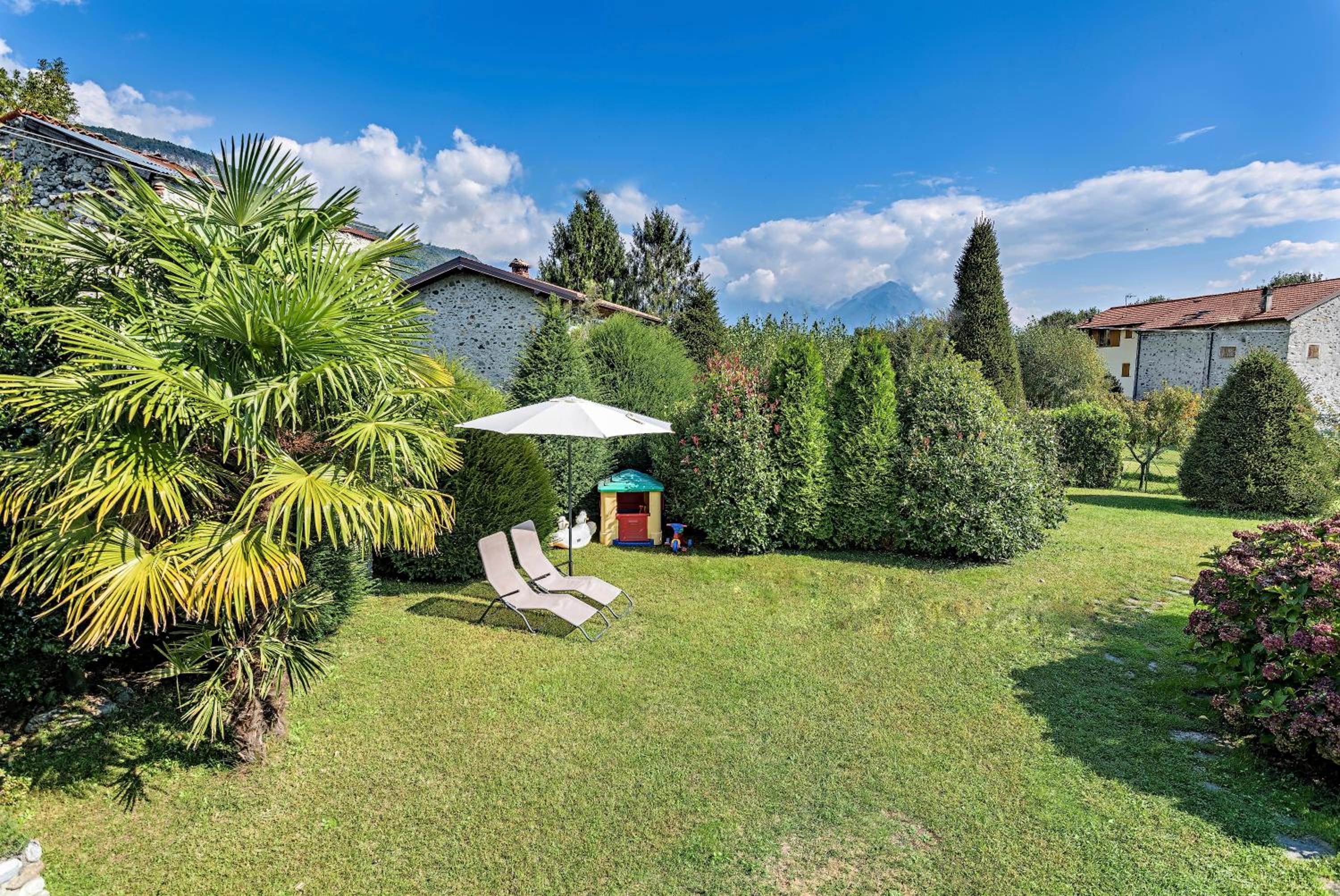 Apartment with Garden View - Photo 21