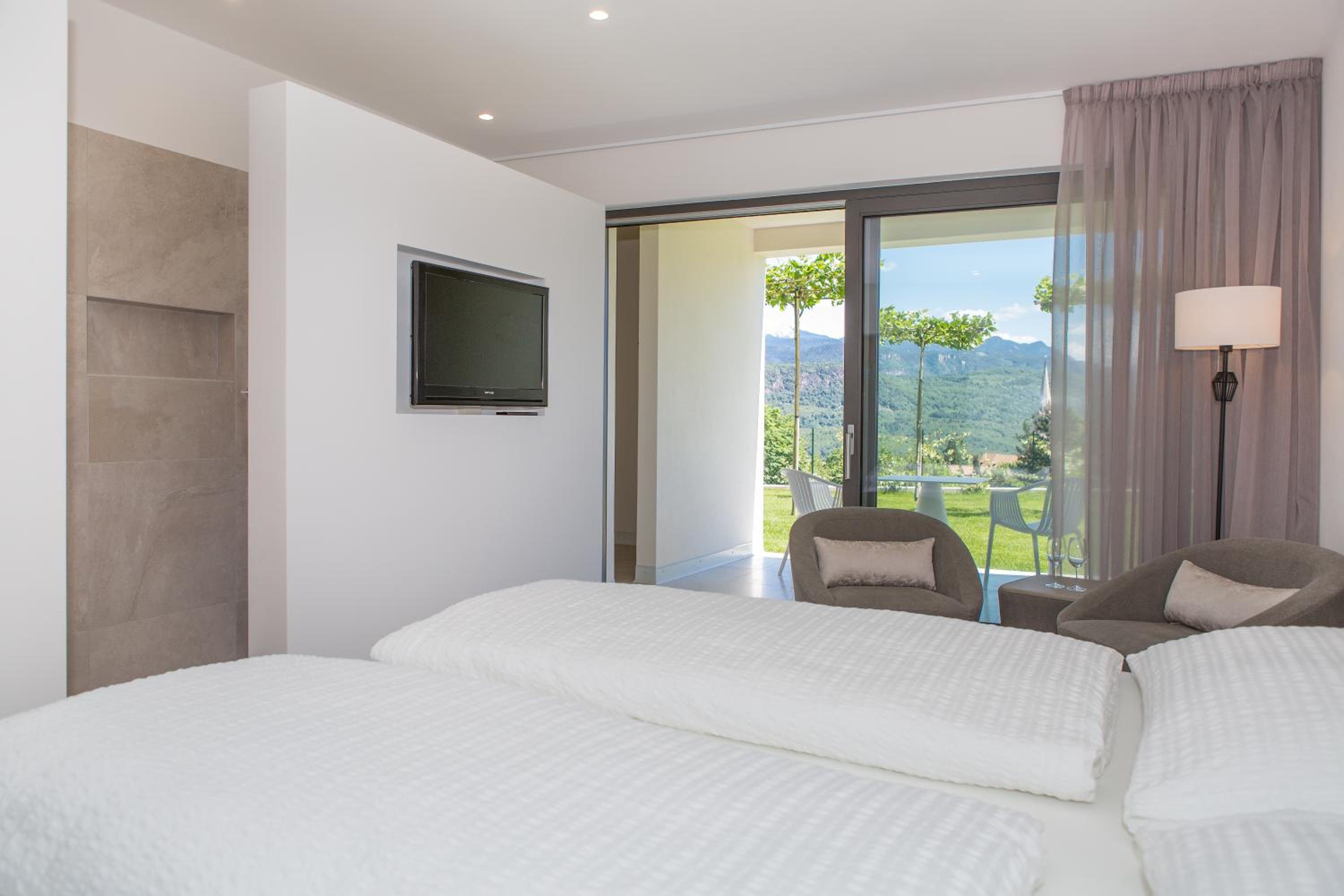 Deluxe Double Room - Photo 1