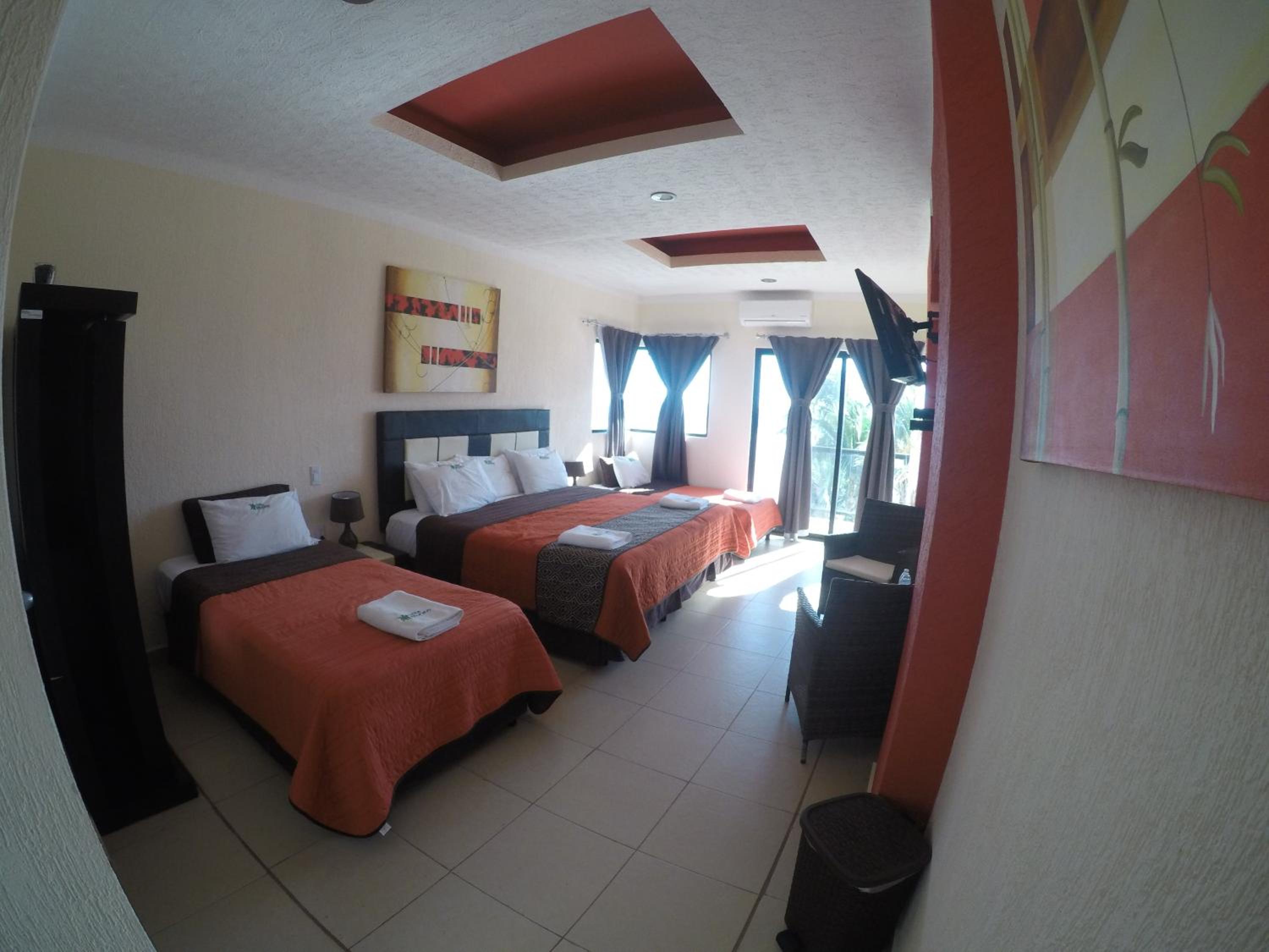 Quadruple Room with Sea View photo 2