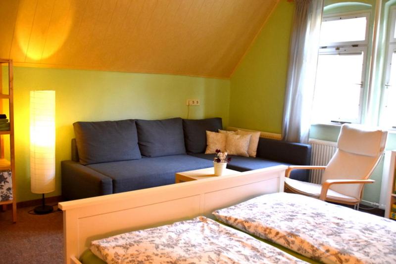 Two-Bedroom Apartment - Photo 7