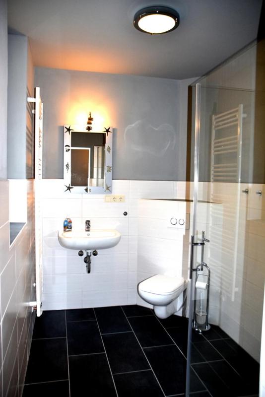 One-Bedroom Apartment - Photo 10