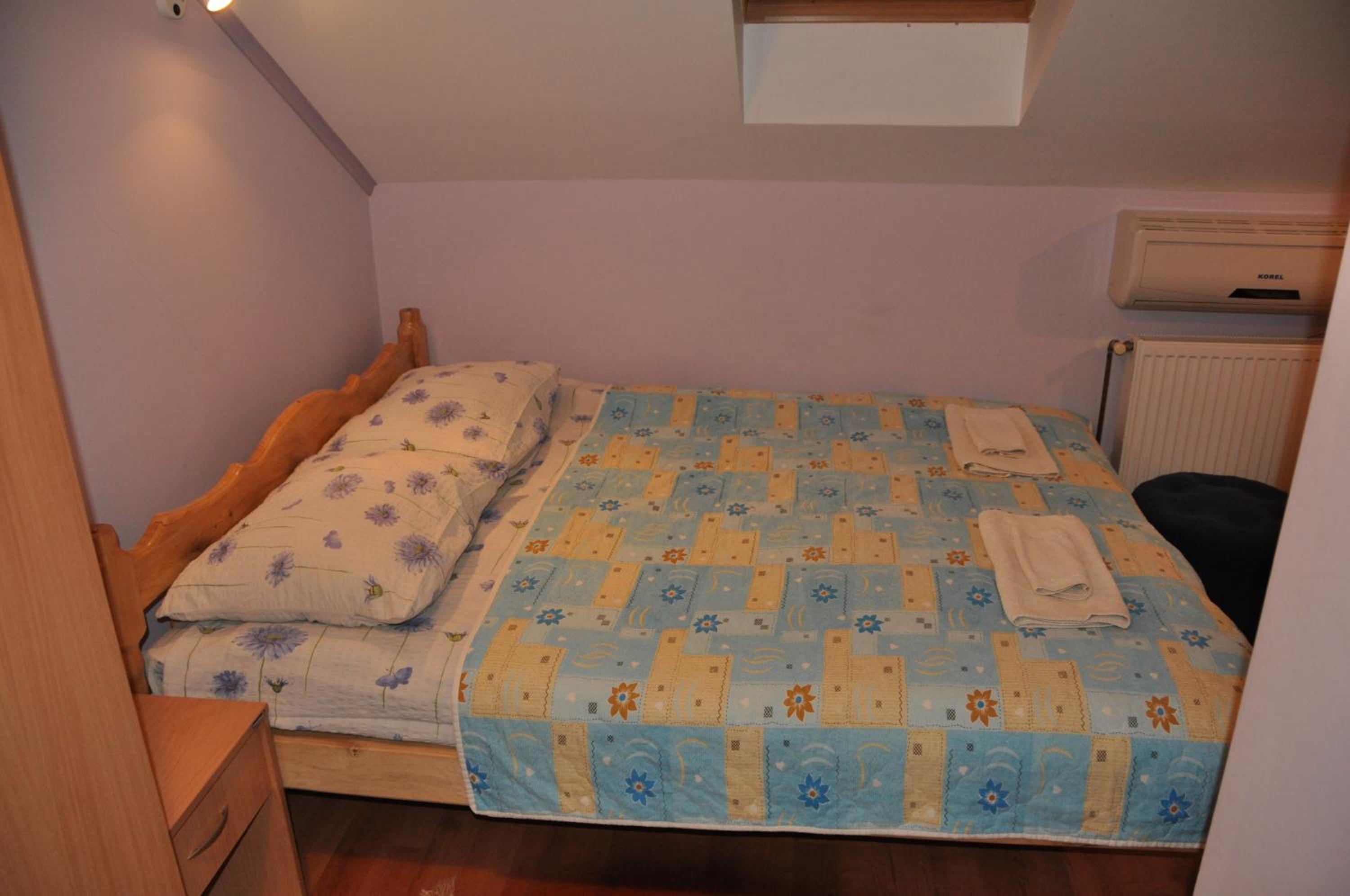 Double Room with Private Bathroom photo 3