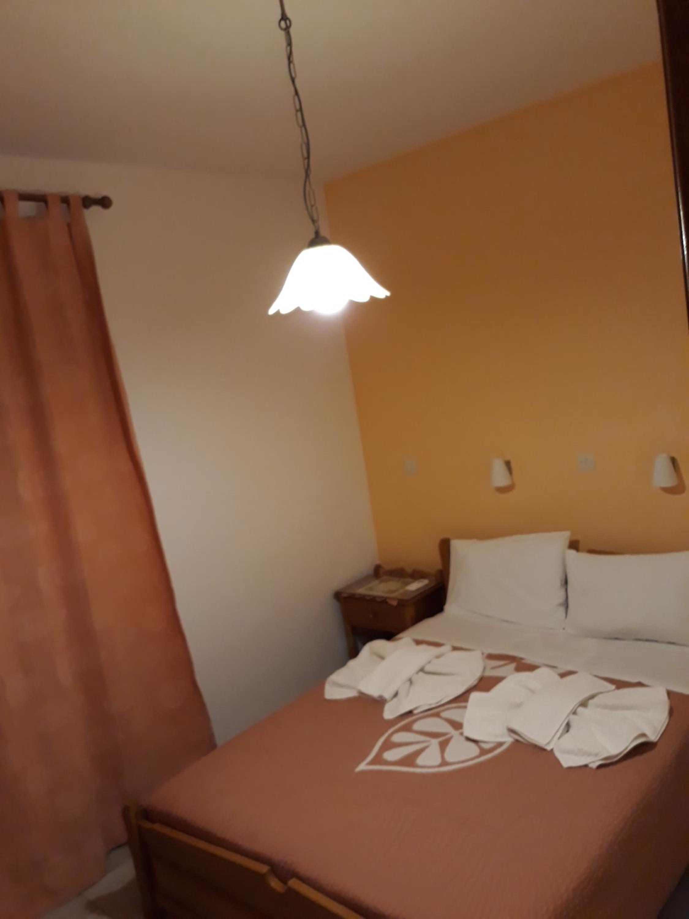 Double or Twin Room with Partial Sea View photo 1