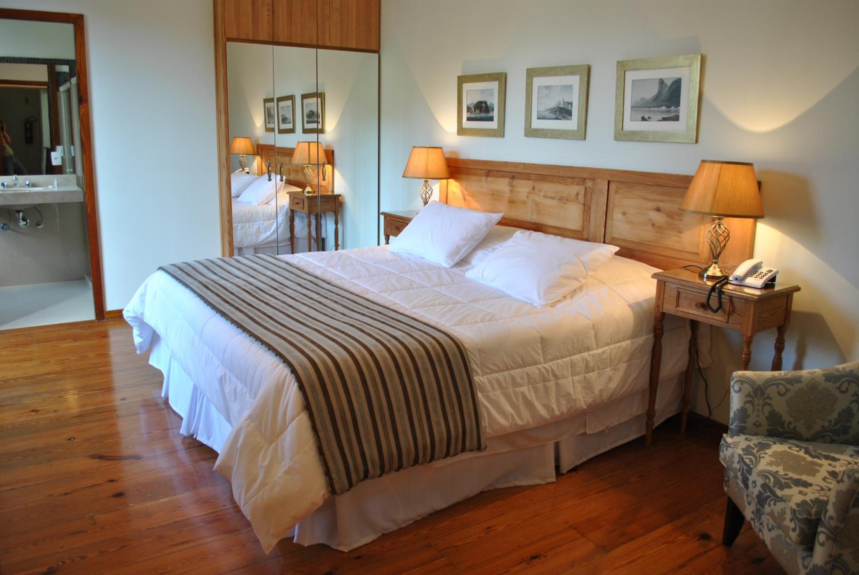 Deluxe Double Room with Air Conditioning