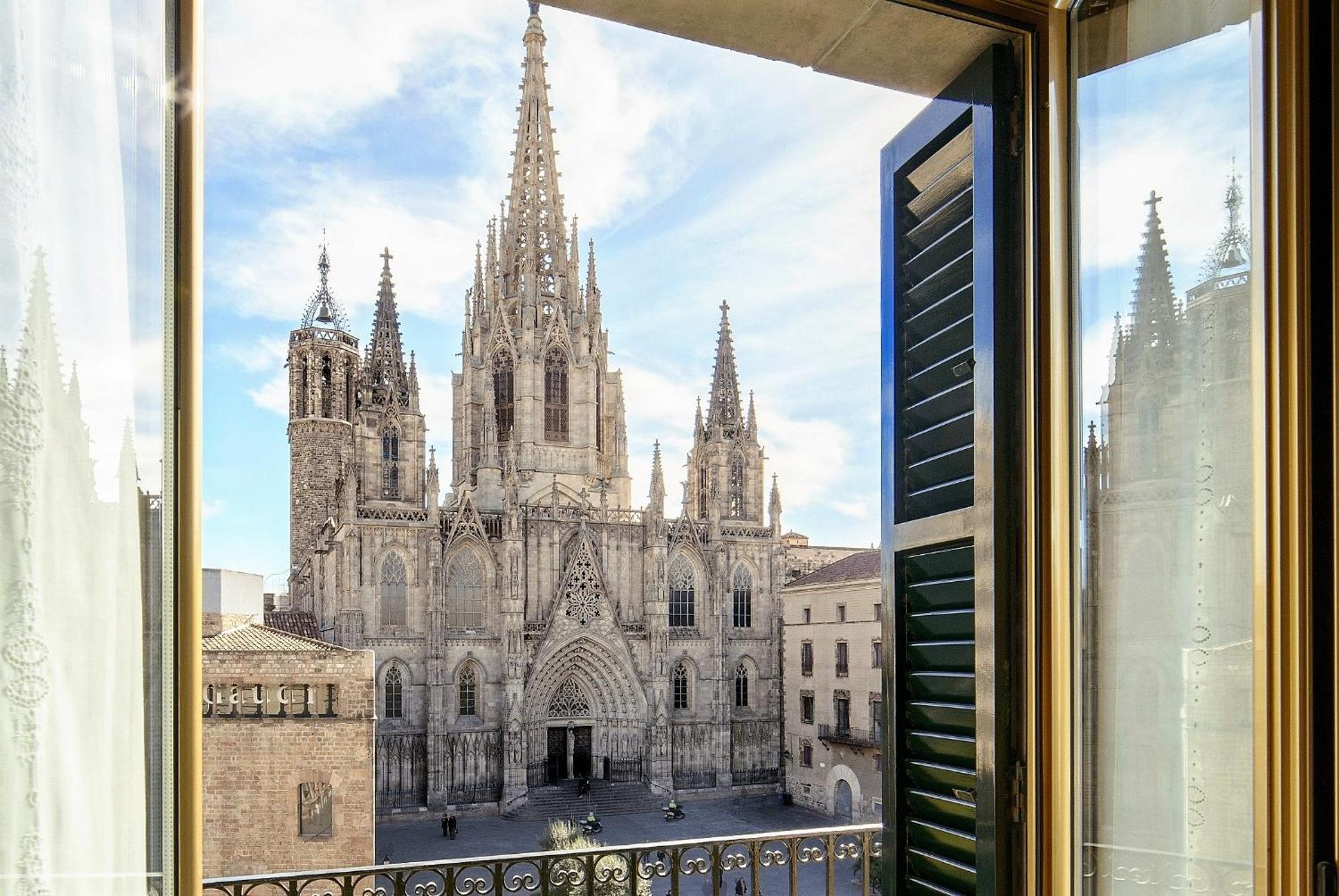 Superior Design Double Room With Cathedral View