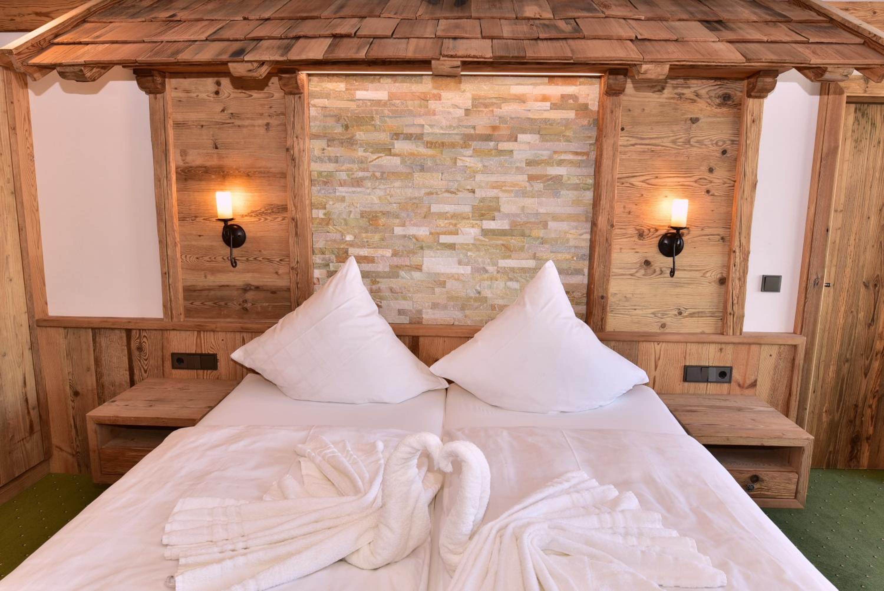 Deluxe Double Room - Photo 3