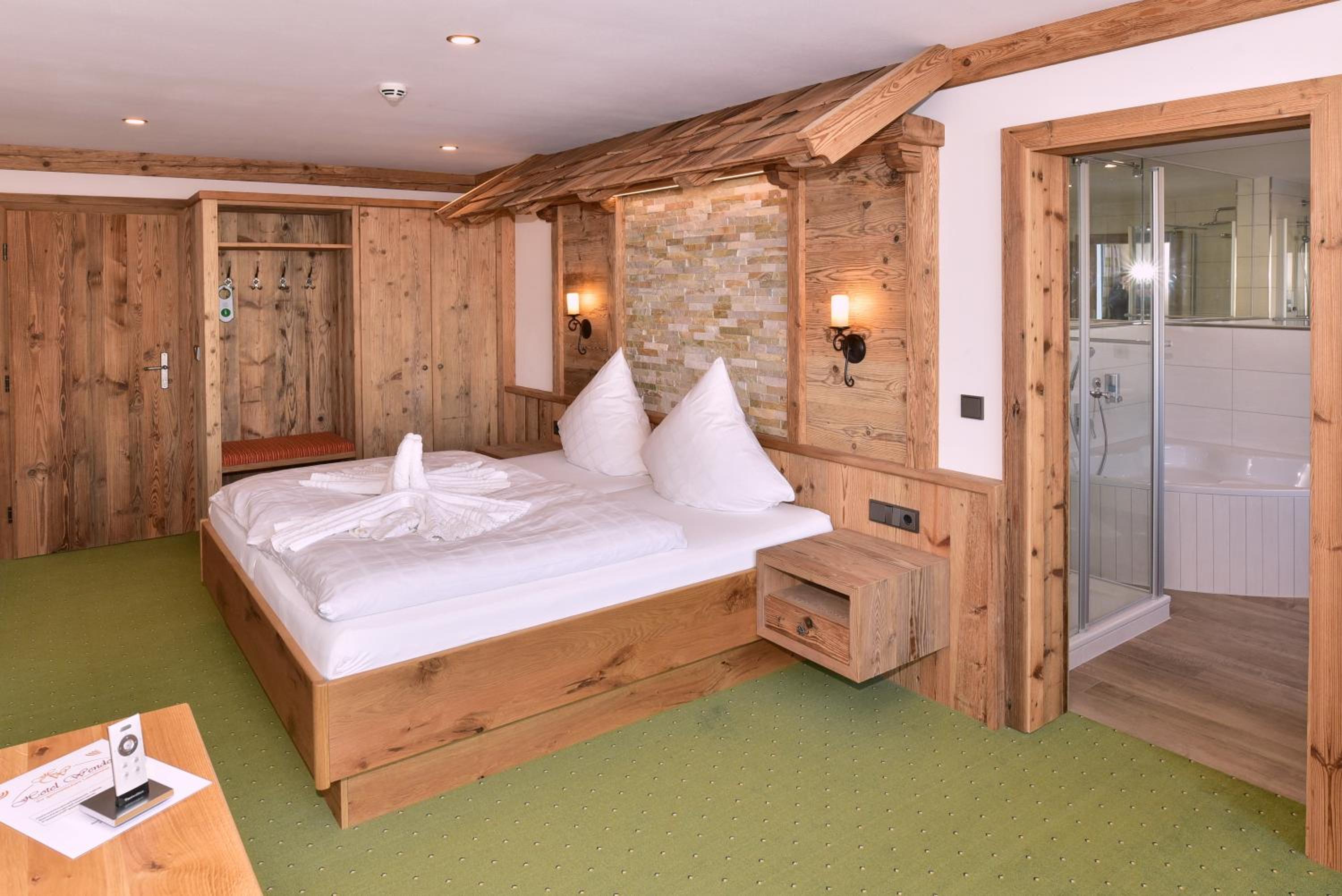 Deluxe Double Room - Photo 1