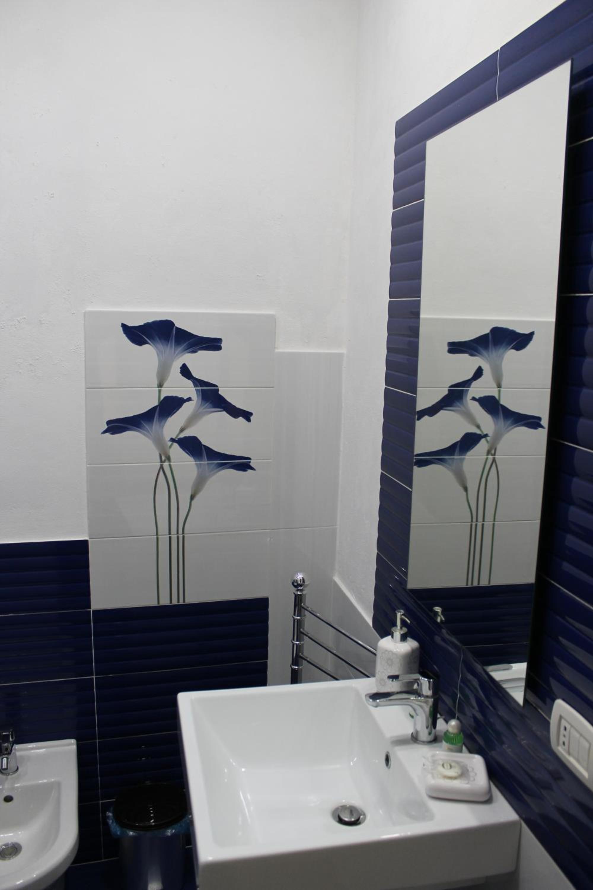 One-Bedroom Apartment - Photo 29