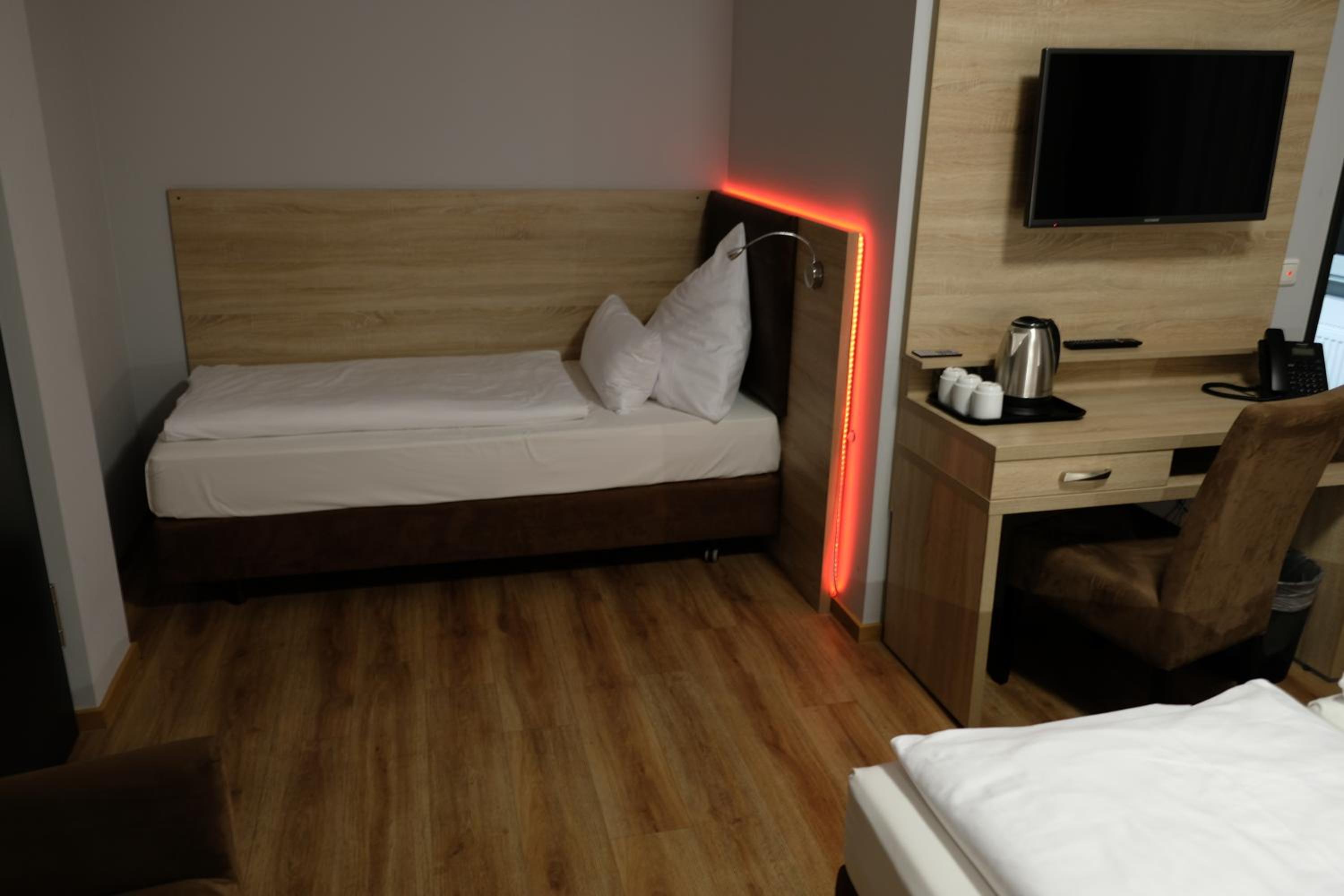 Comfort Triple Room