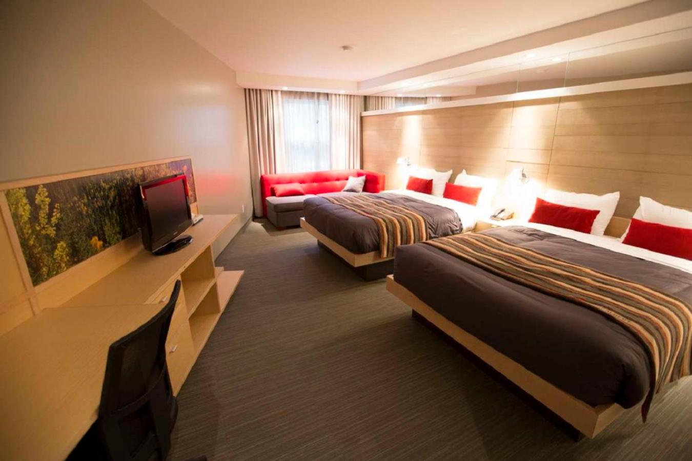Signature Double Room with Mountain View photo 1