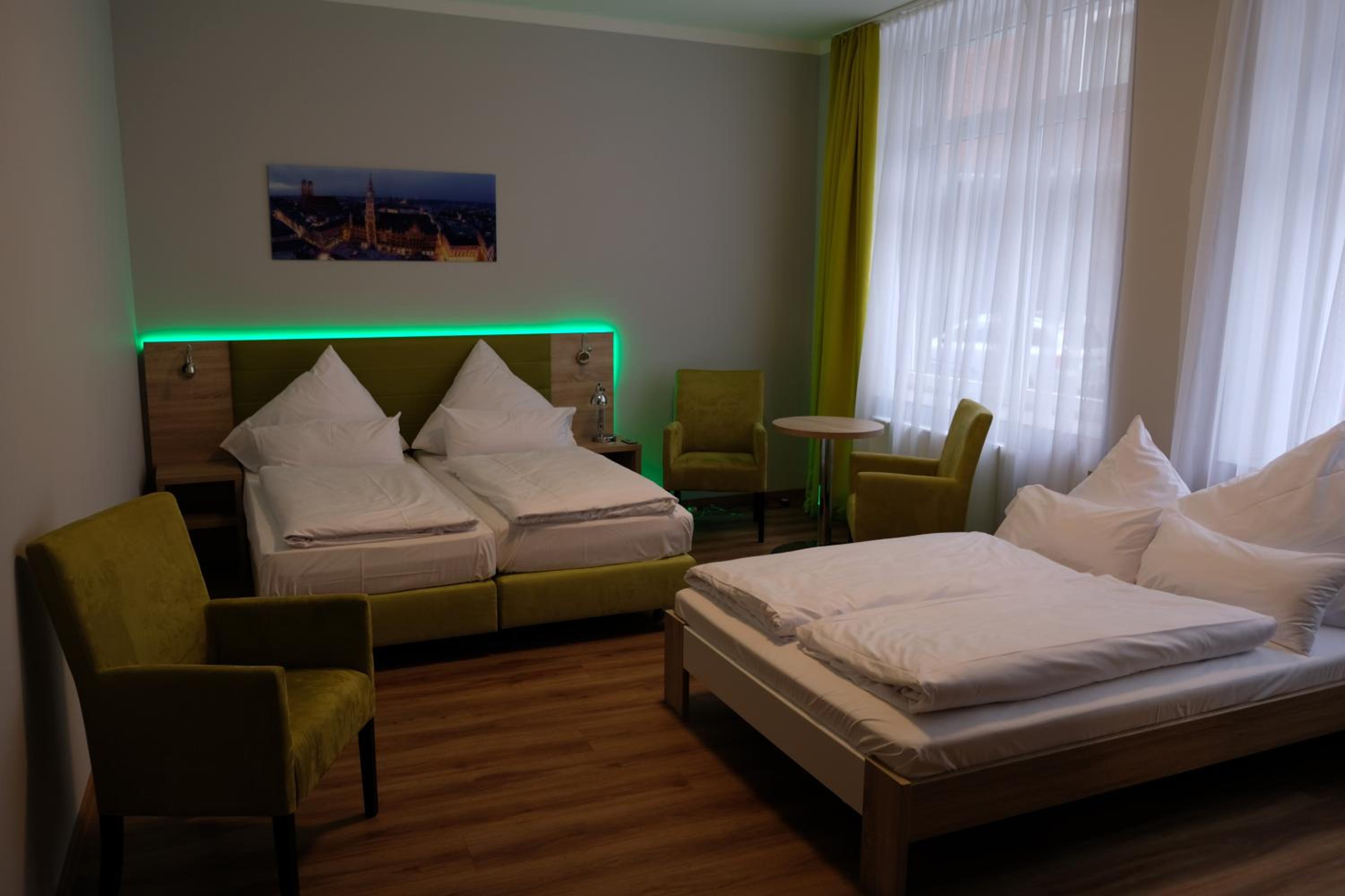 Comfort Quadruple Room