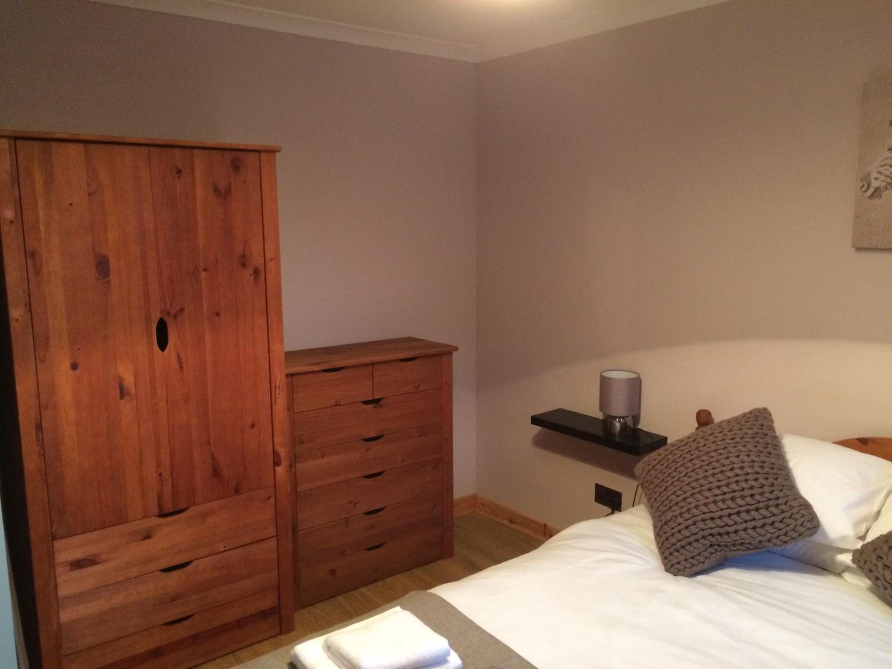 One-Bedroom House photo 1