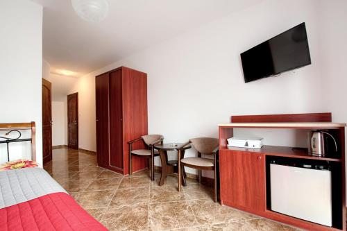Quadruple Room photo 2