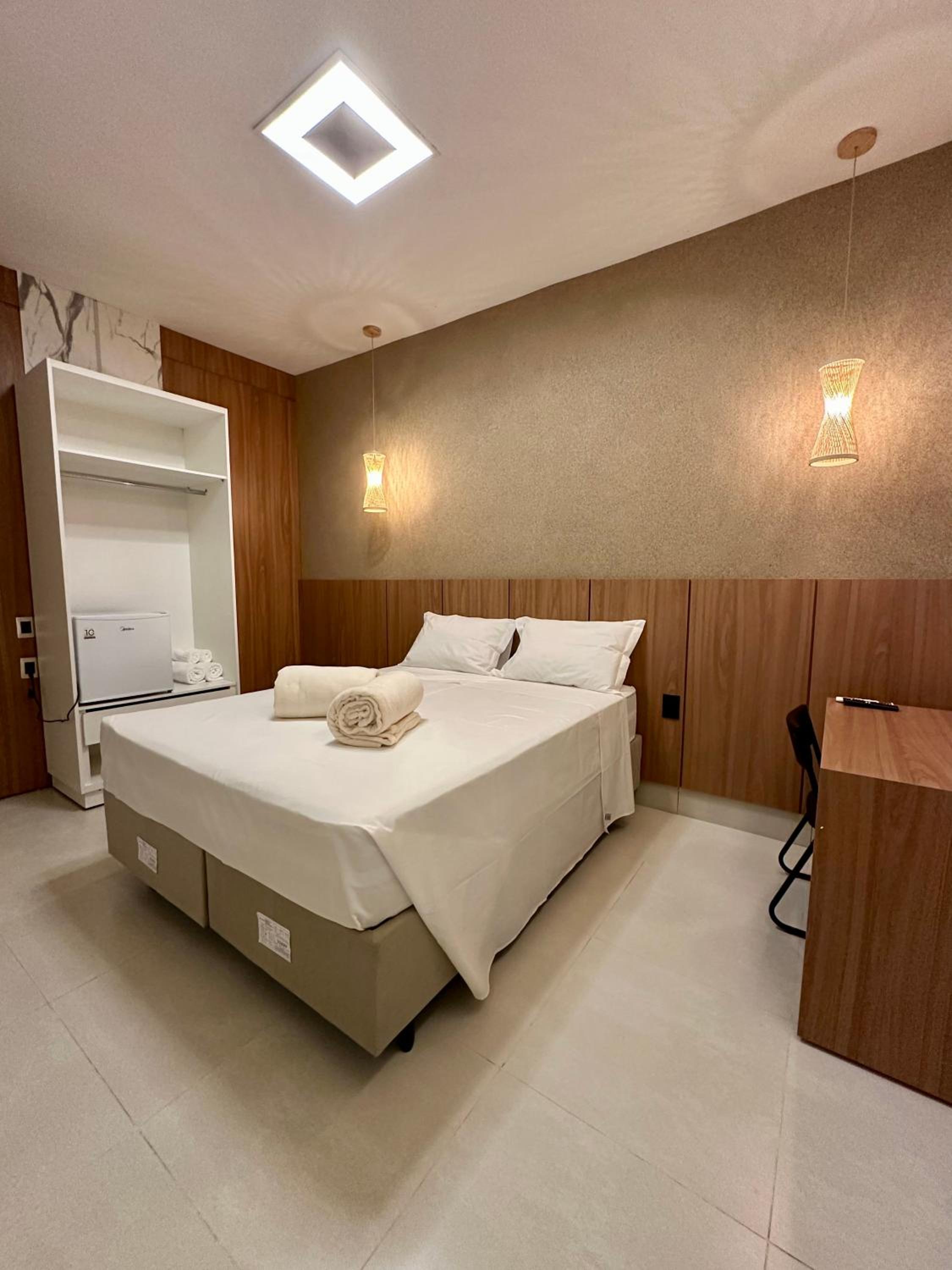 Standard Queen Room