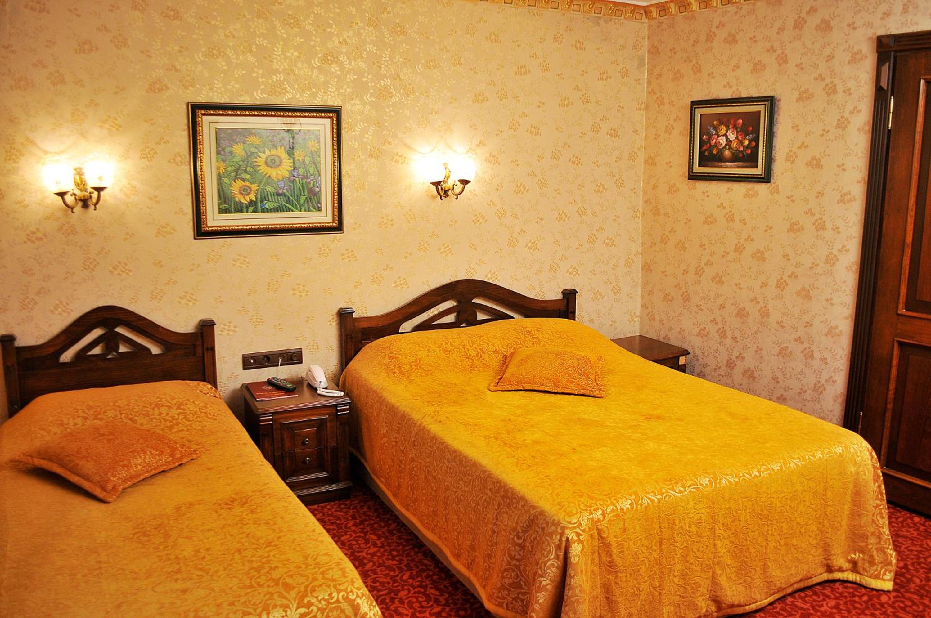 Standard Double or Twin Room photo 1