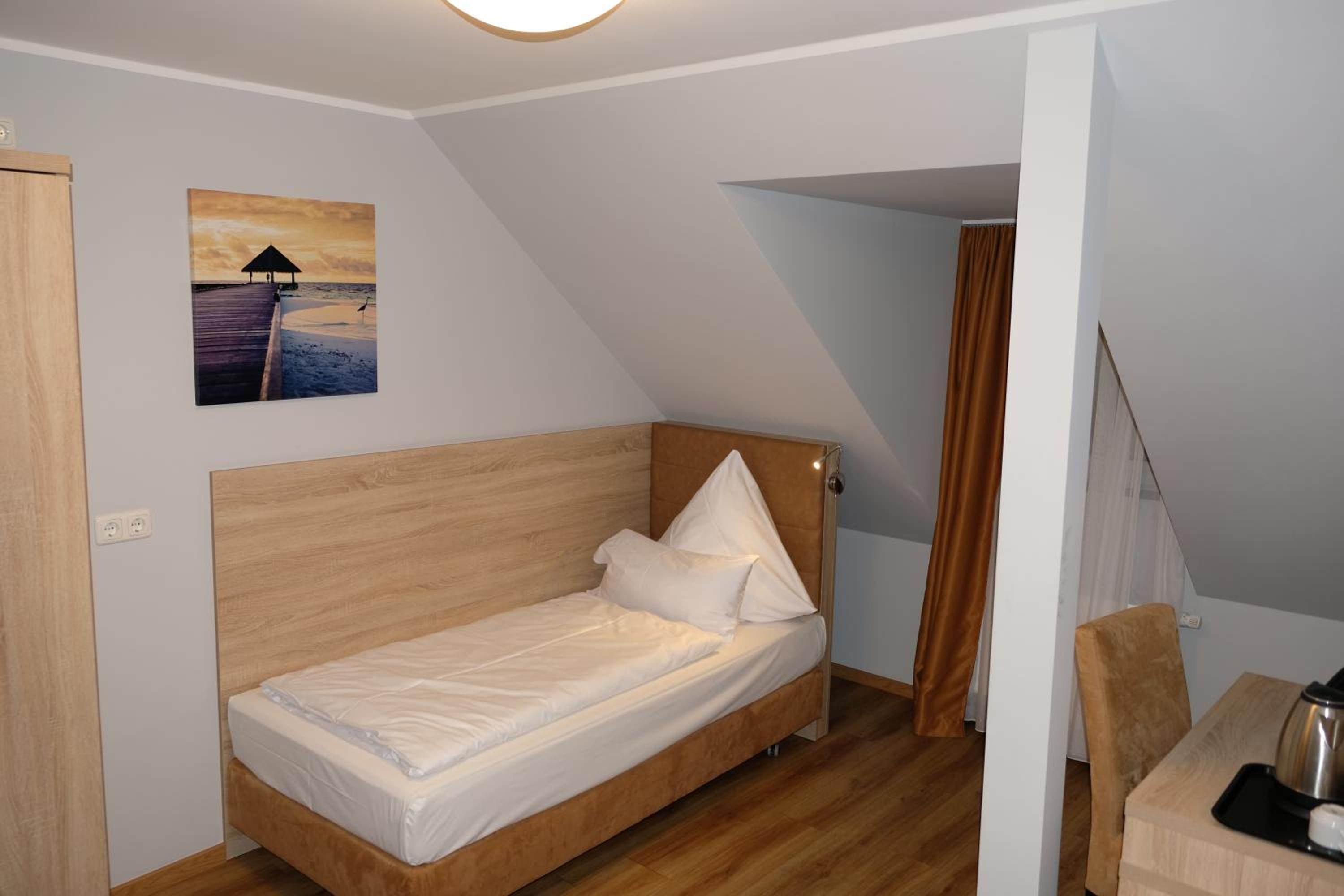 Standard Single Room - street facing