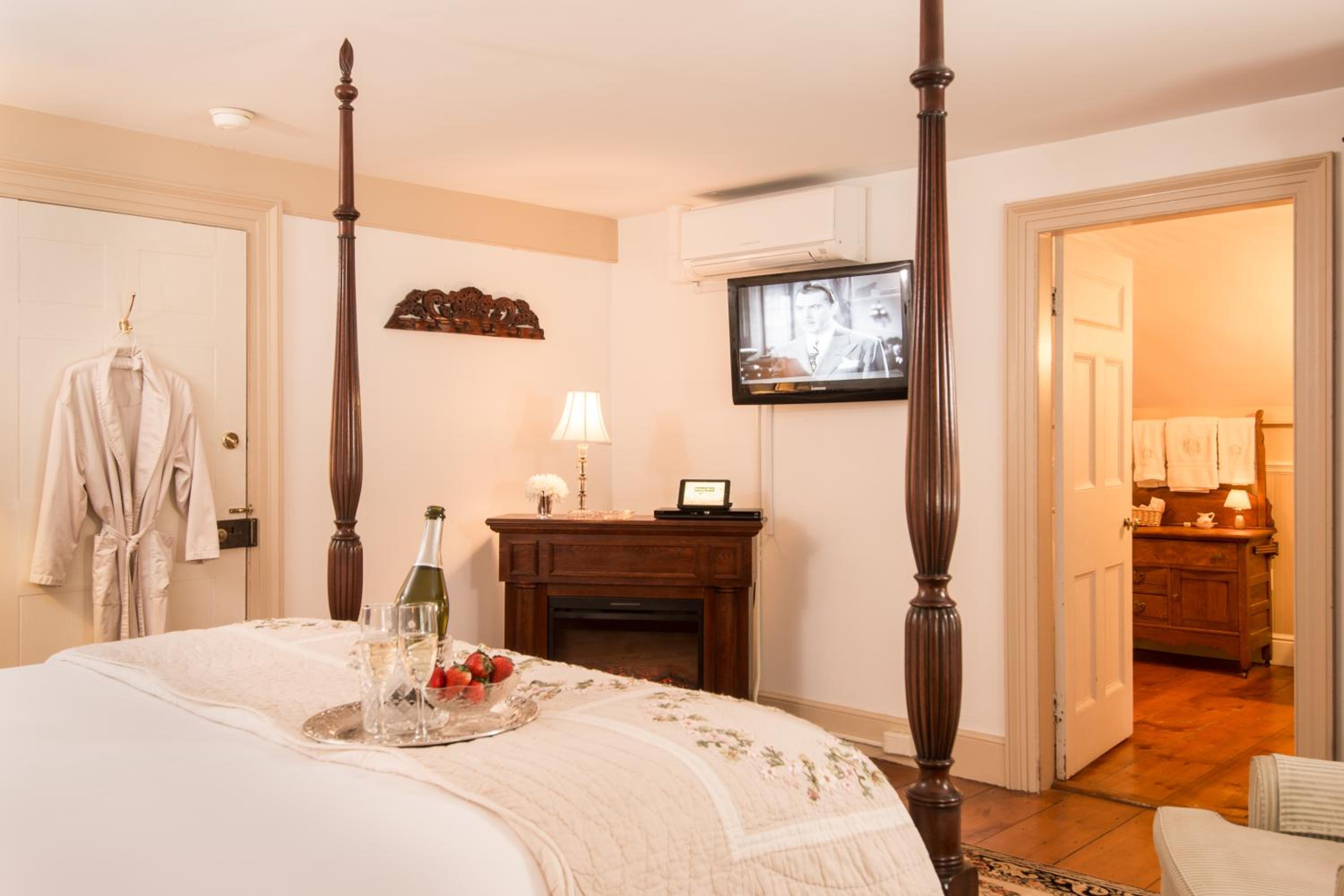 Queen Room