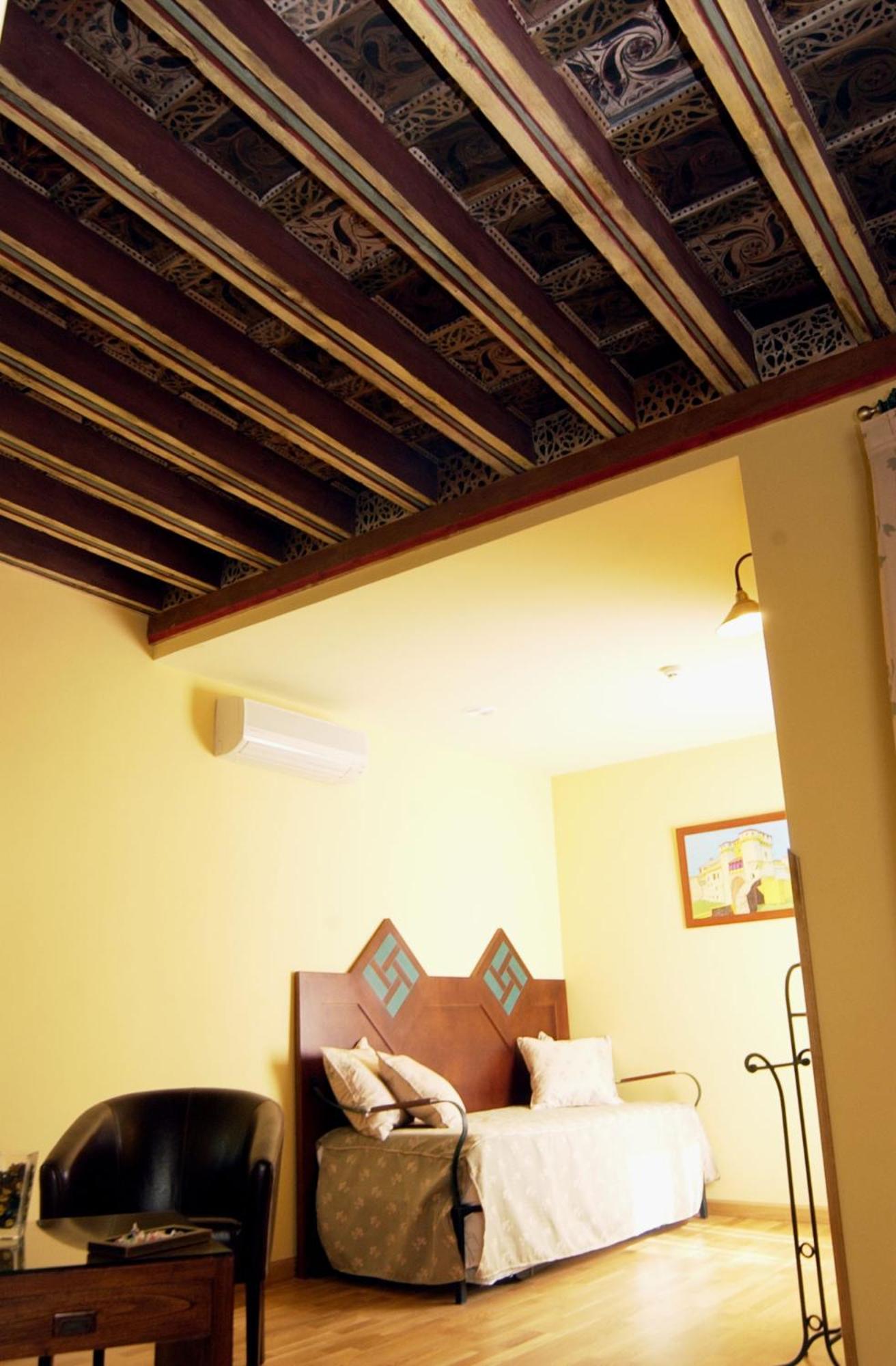 Family Room - Photo 4