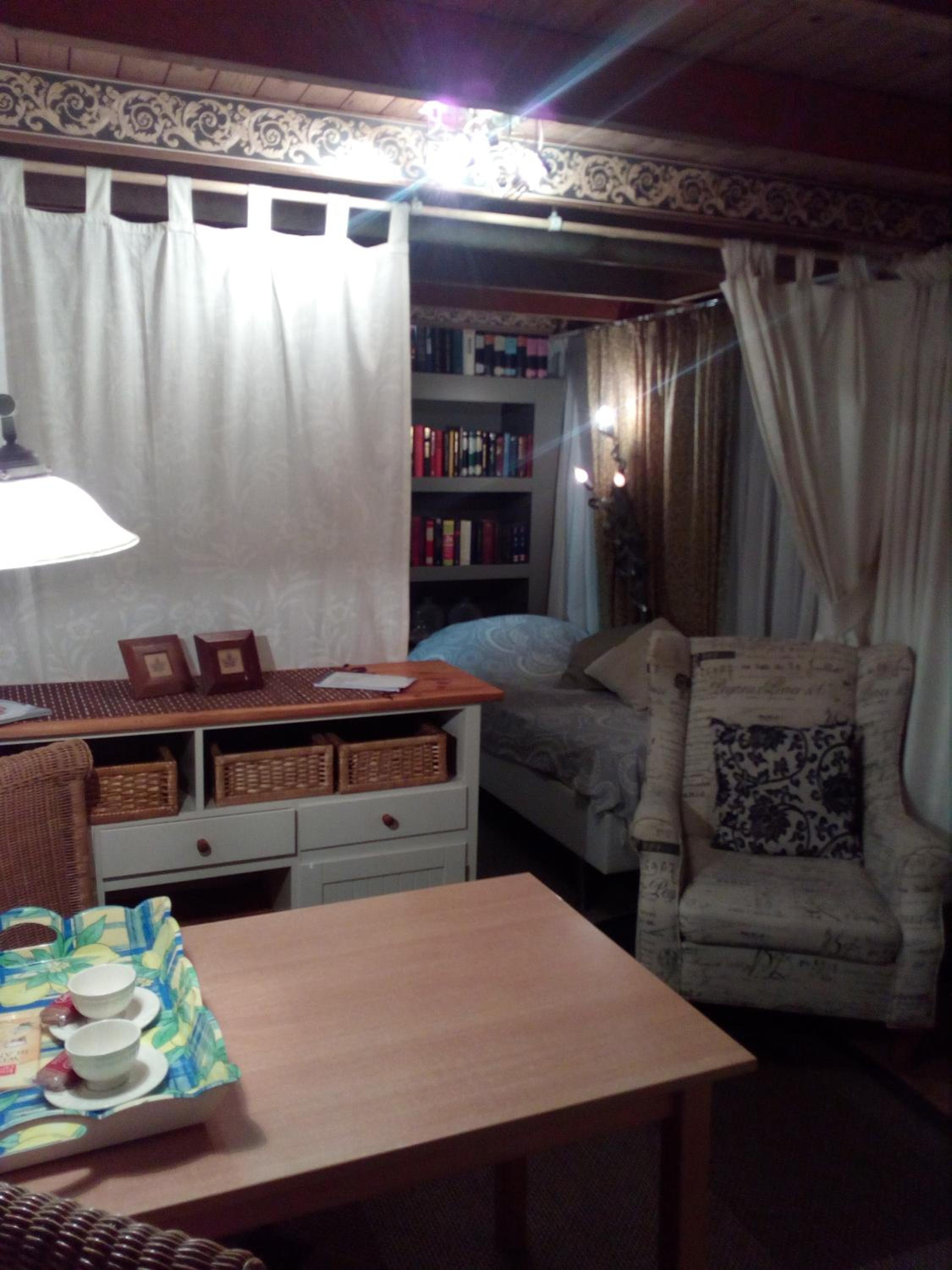 Studio Apartment - Photo 1