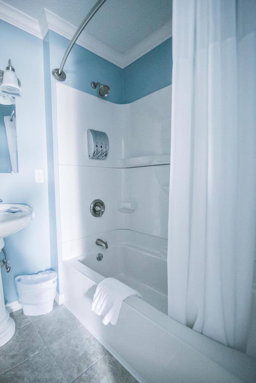 Two-Bedroom Suite photo 3
