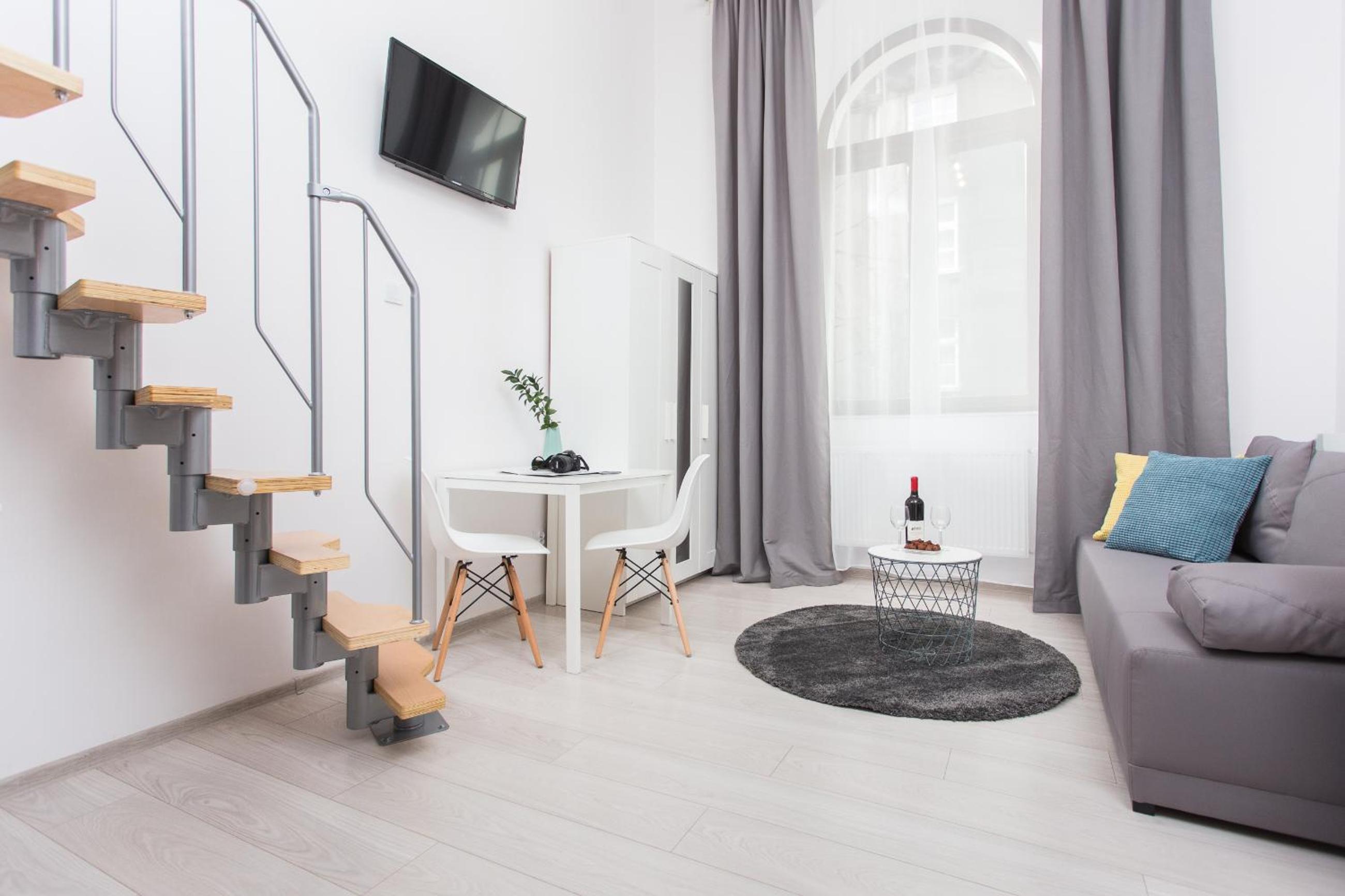 Maisonette photo 1