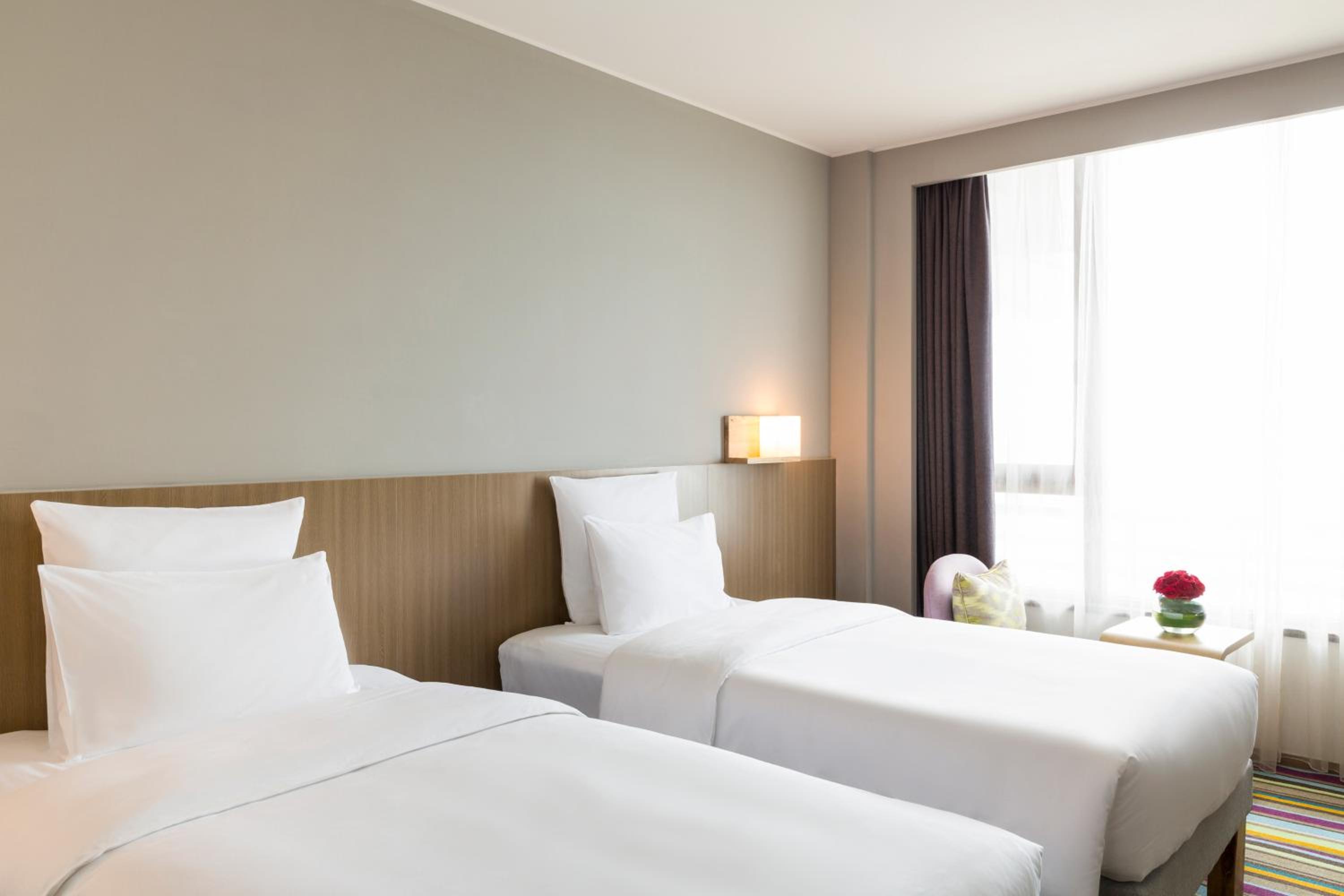 Standard Twin Room With City View photo 3