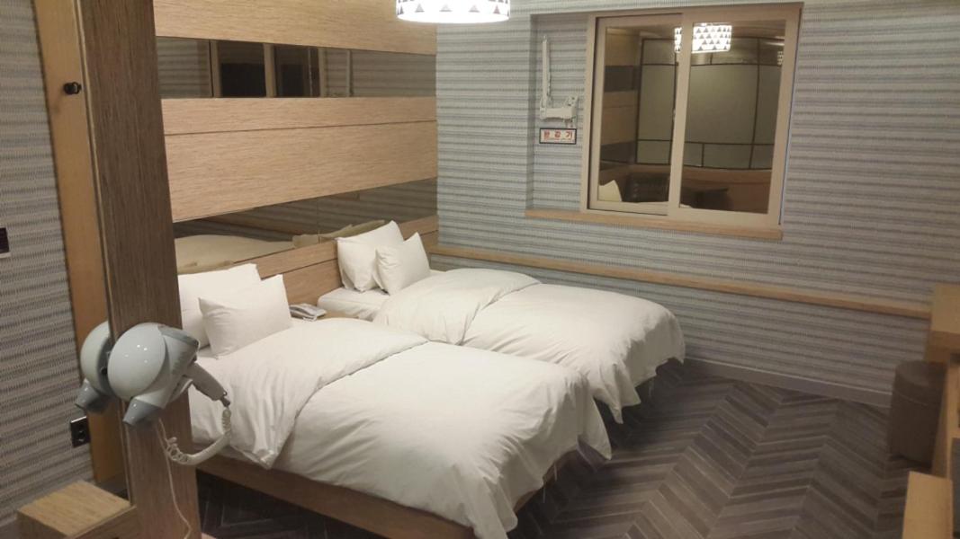 Standard Twin Room photo 3