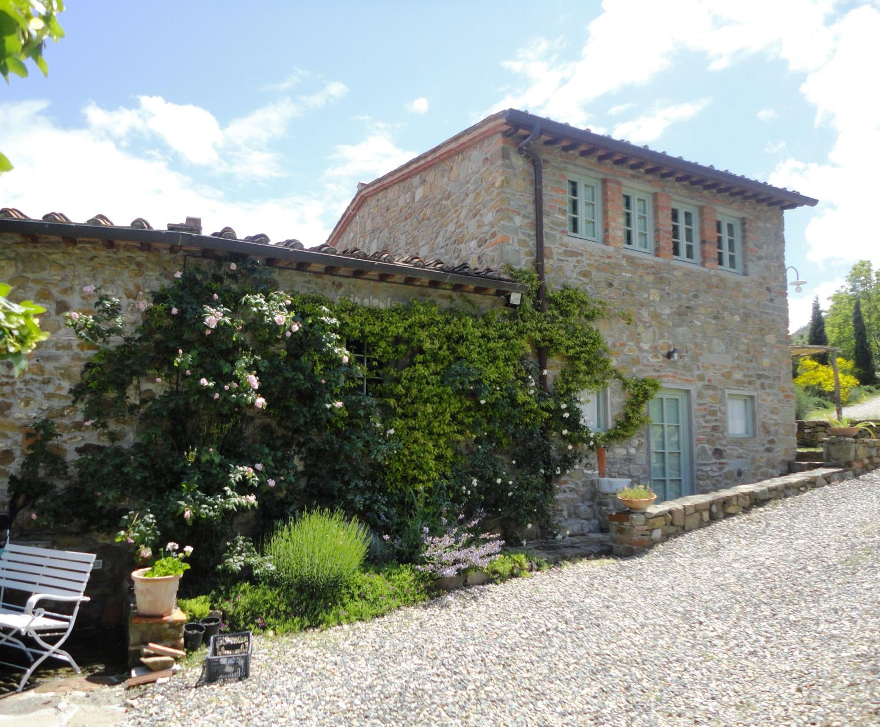 Three-Bedroom House photo 2