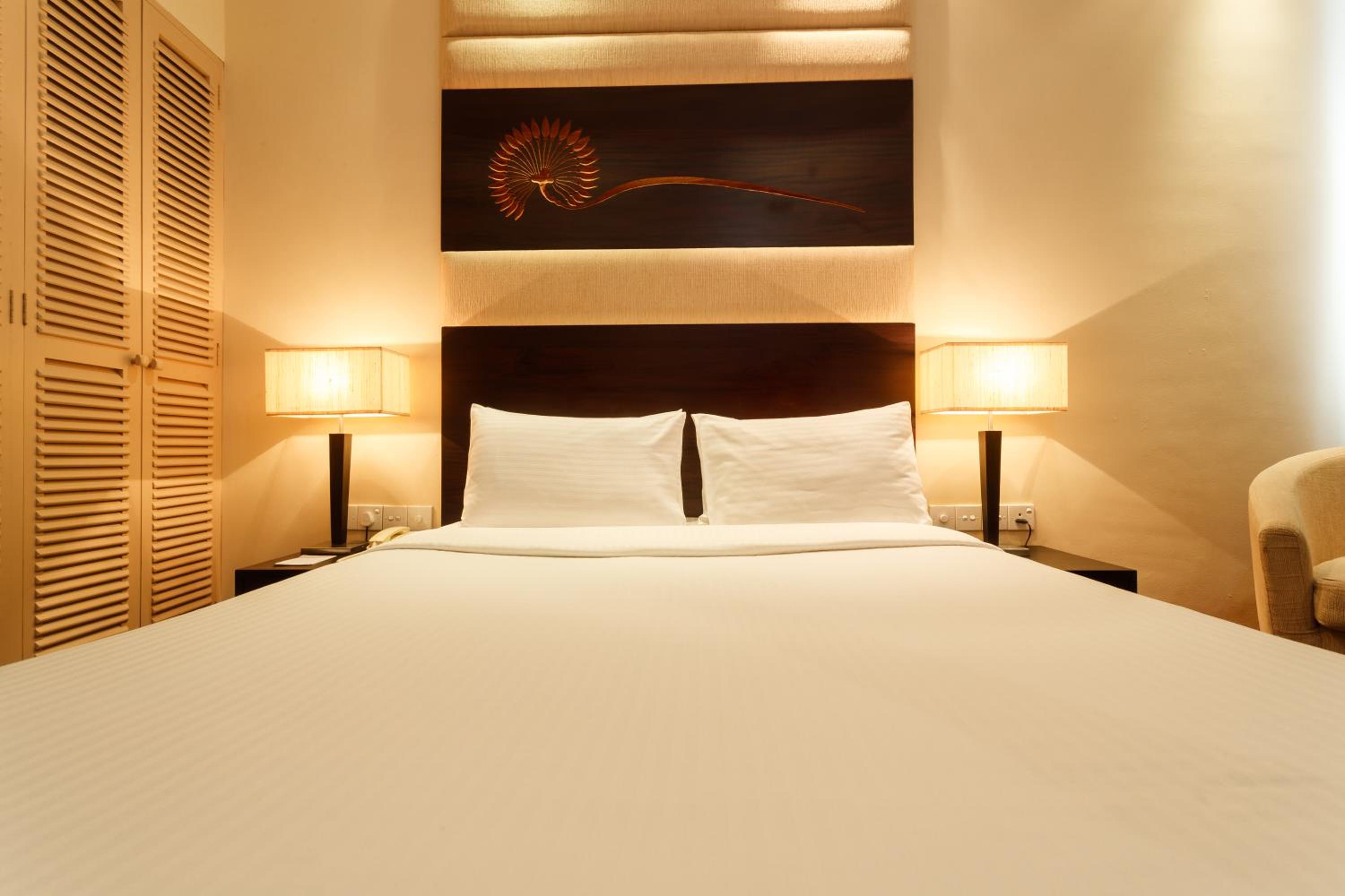 Standard Double or Twin Room with Free Early Check-in and Late Check Out (Subject to availability) and 10% Discount on Food at Hotel Restaurant  photo 2