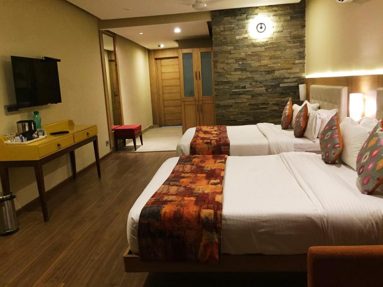 Hazel Suite Room - Photo 6
