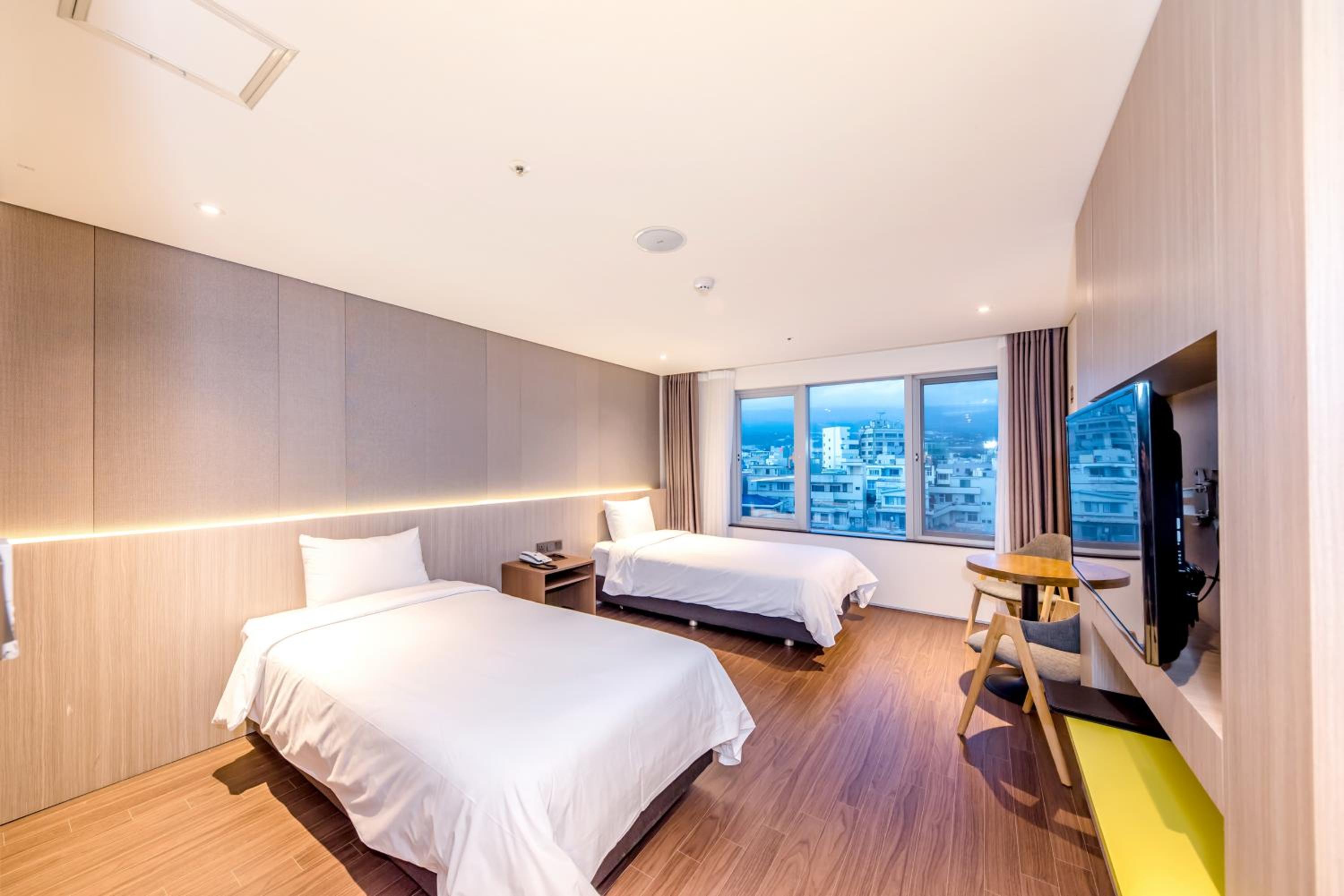 Superior Twin Room photo 3