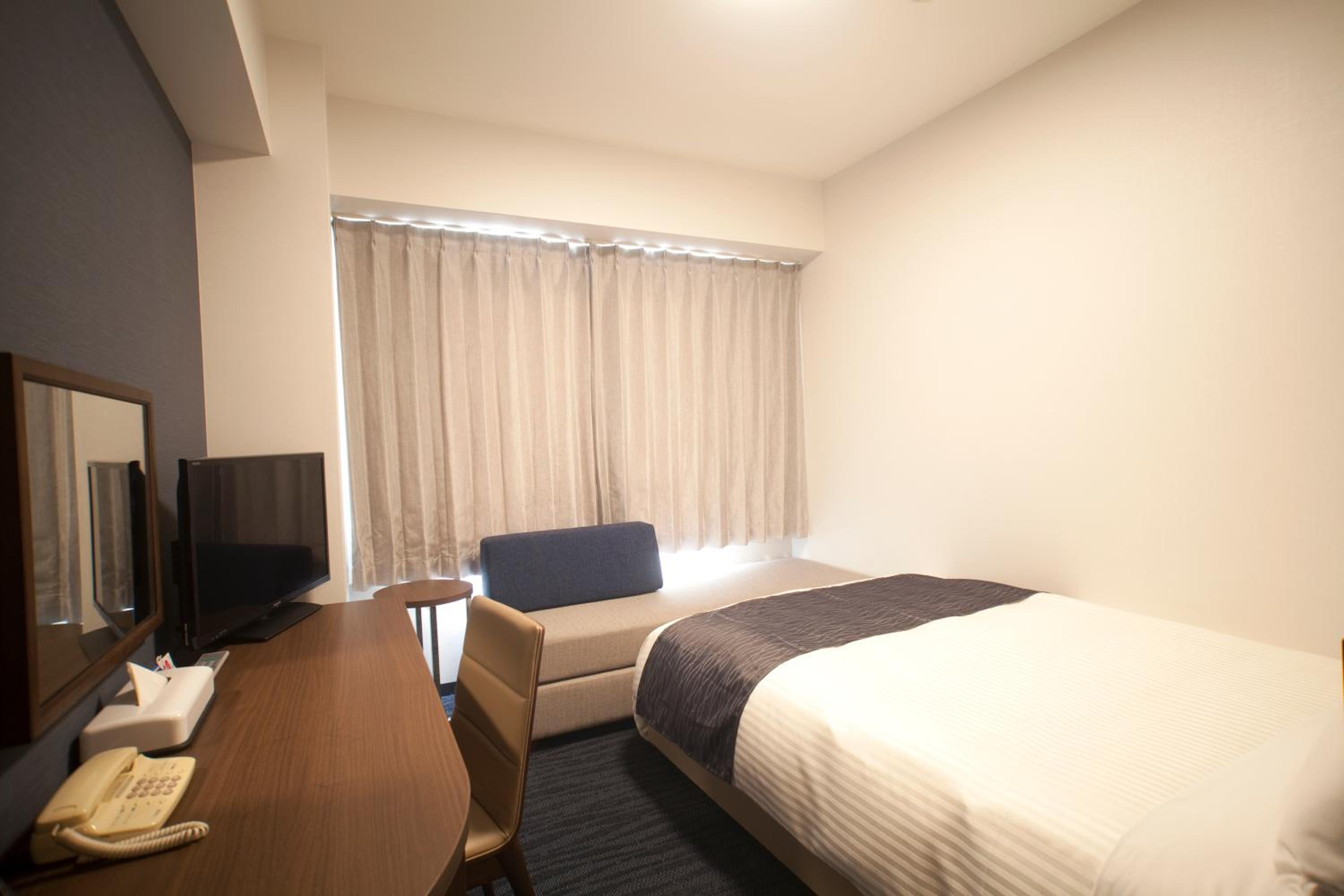Standard Double Room - Non-Smoking photo 2