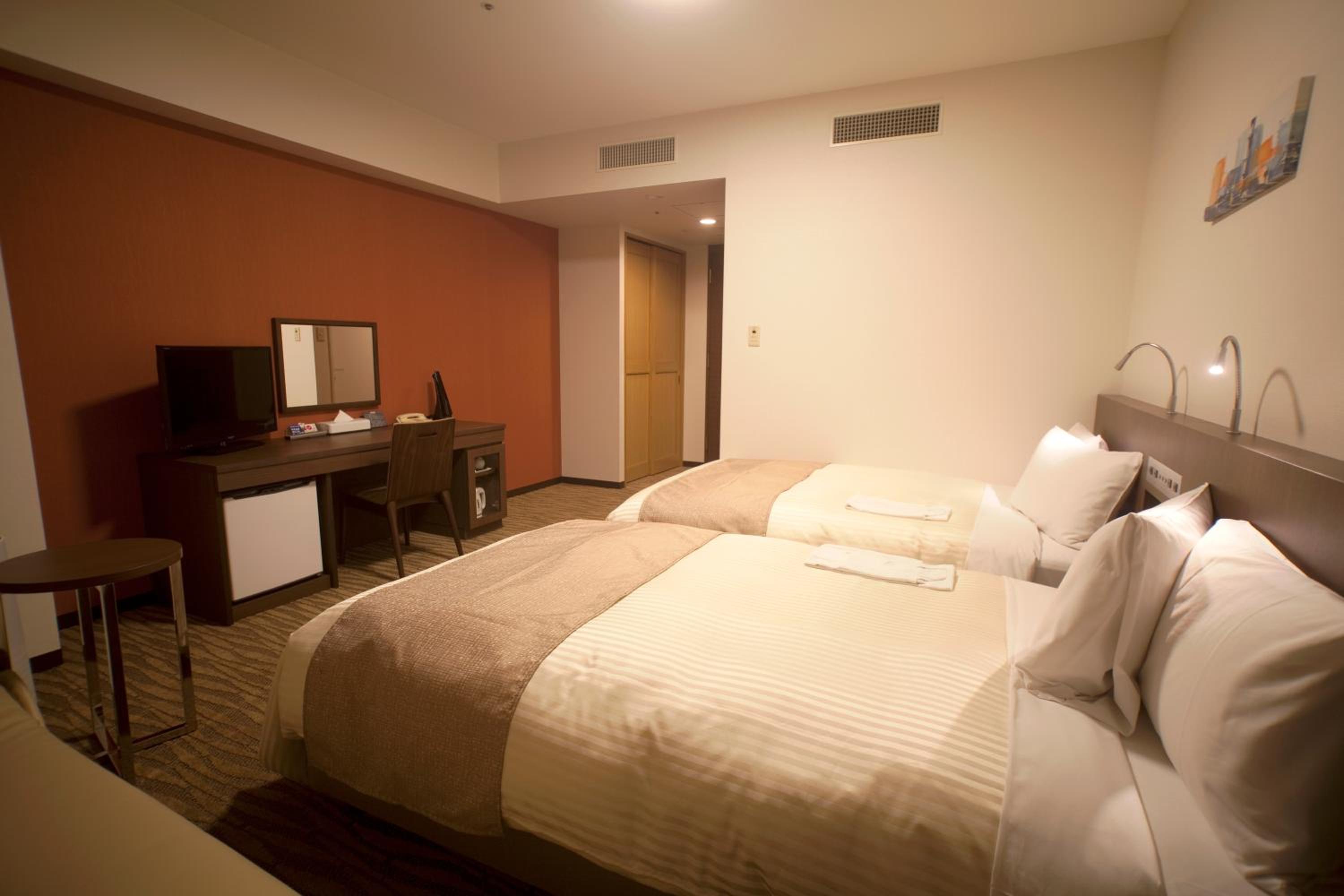 Standard Twin Room - Non-Smoking photo 2