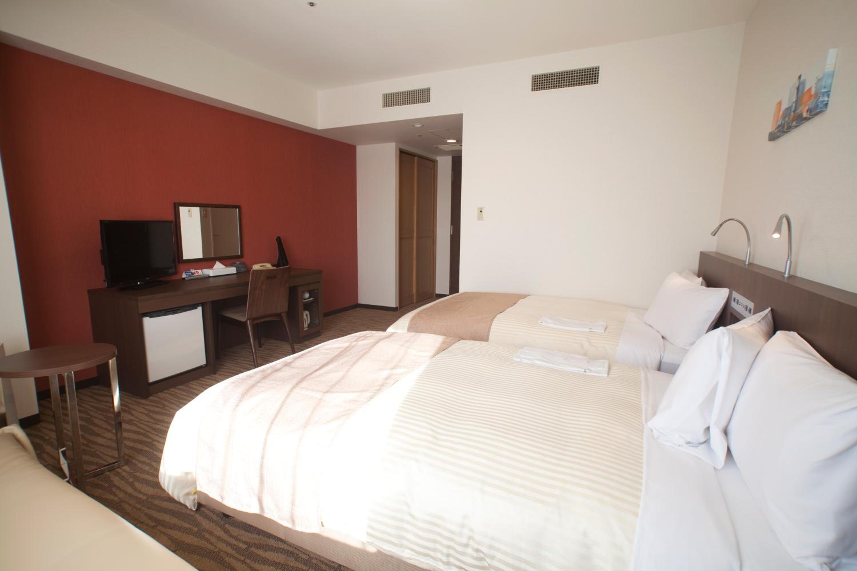Standard Twin Room - Non-Smoking photo 3
