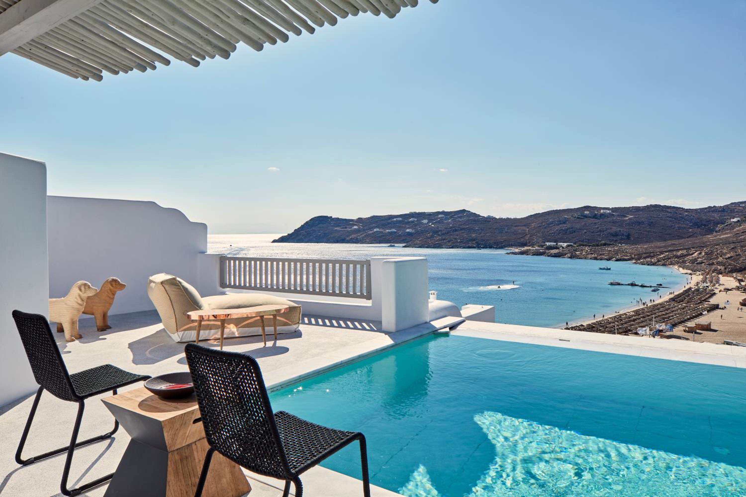 Grand Executive Suite with Private Pool - Photo 9