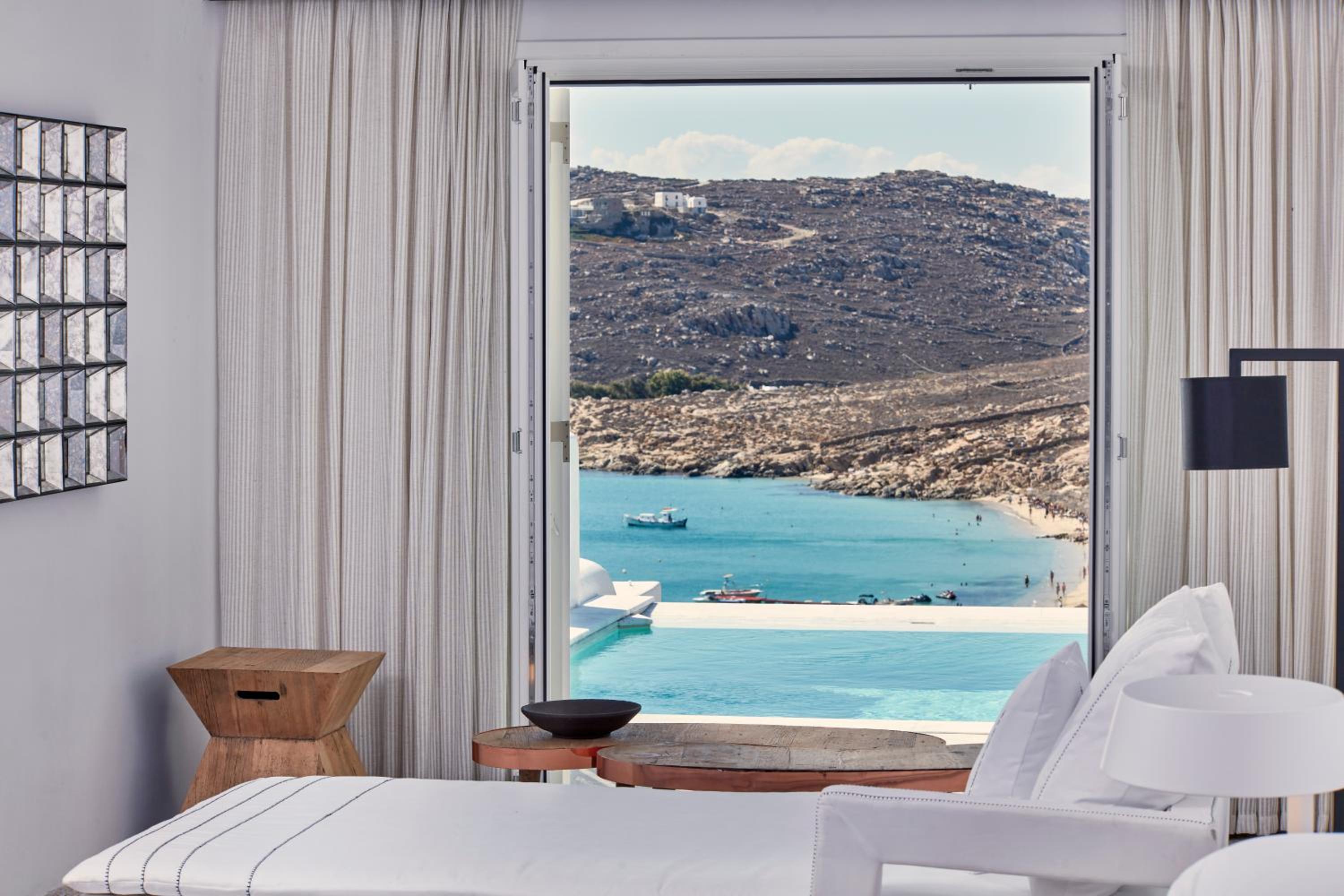 Grand Executive Suite with Private Pool - Photo 2