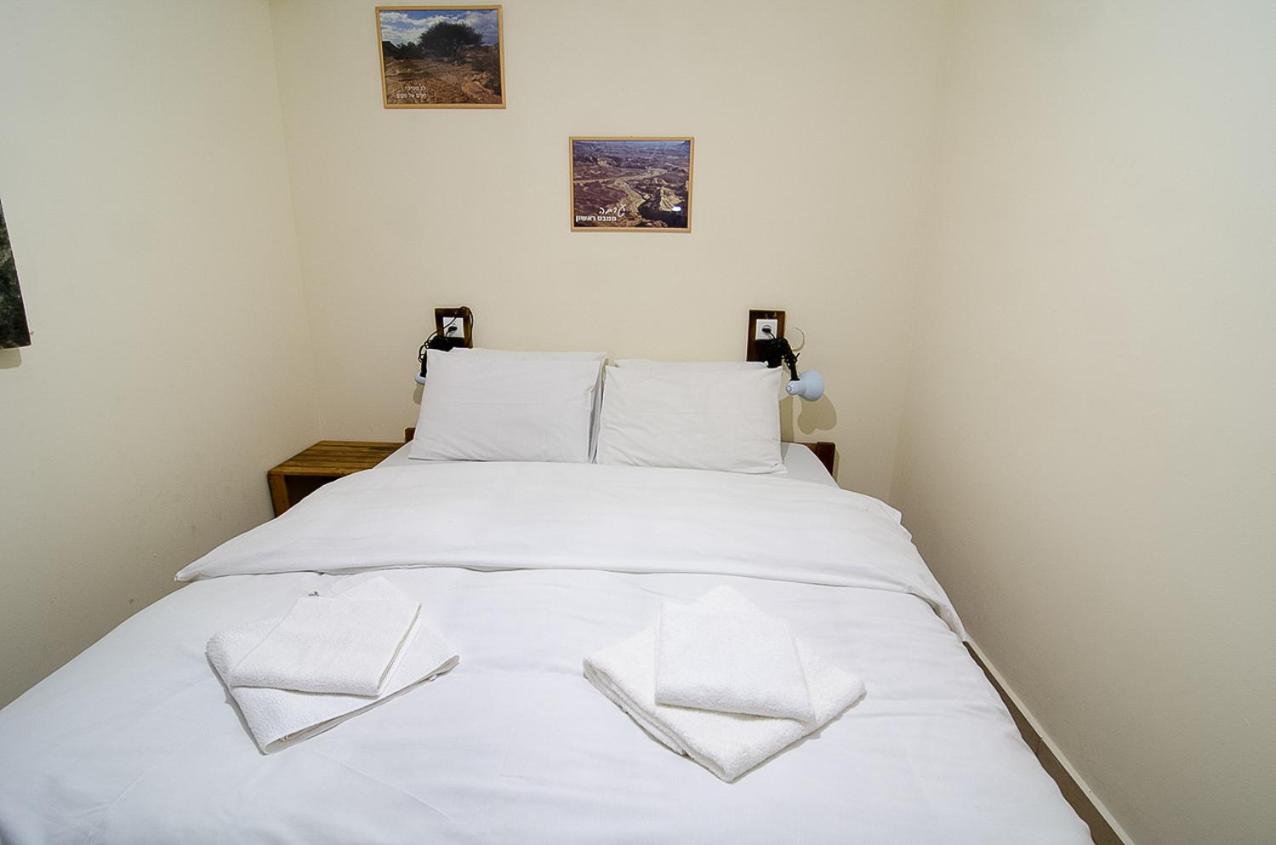 Double or Twin Room - Photo 5