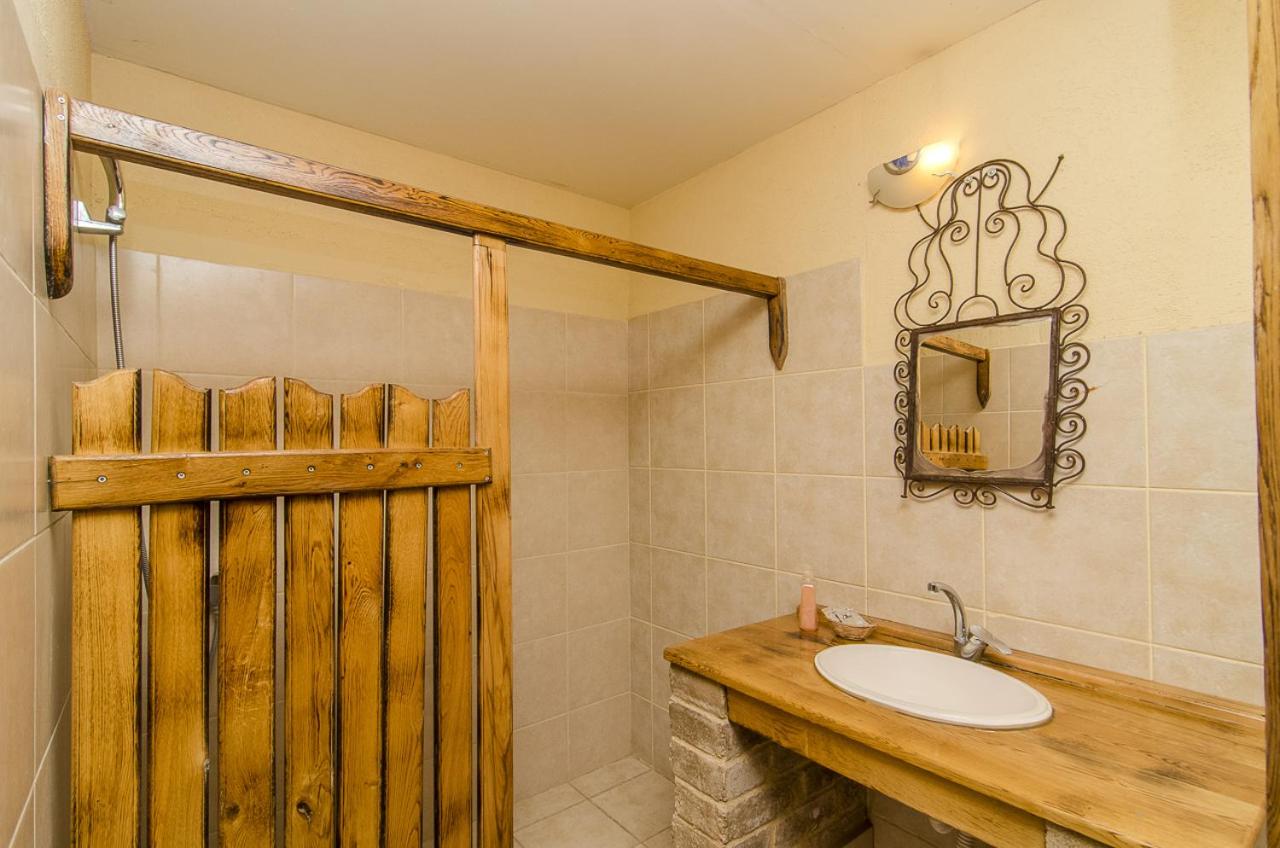 Double or Twin Room - Photo 23