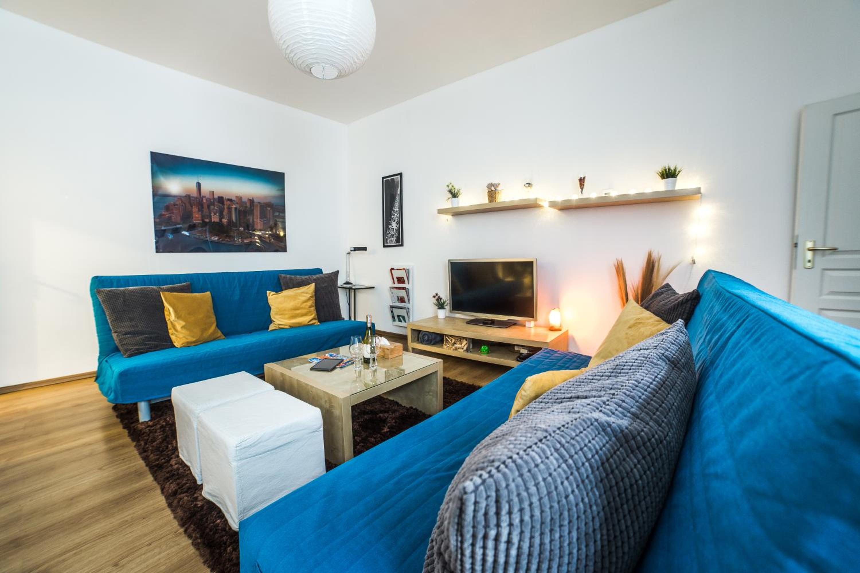 One-Bedroom Apartment - Photo 9