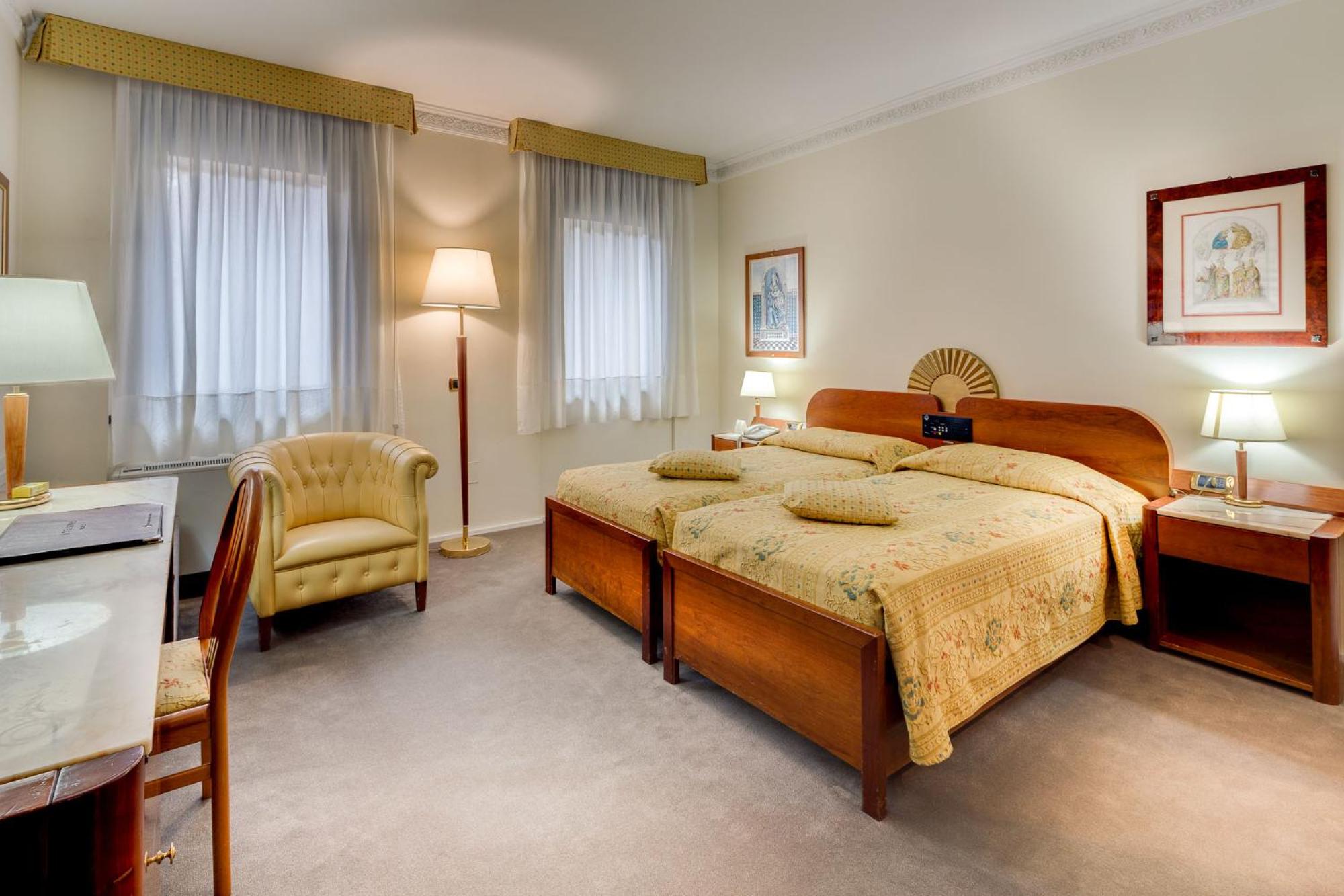 Two Connecting Double or Twin Rooms thumbnail 5