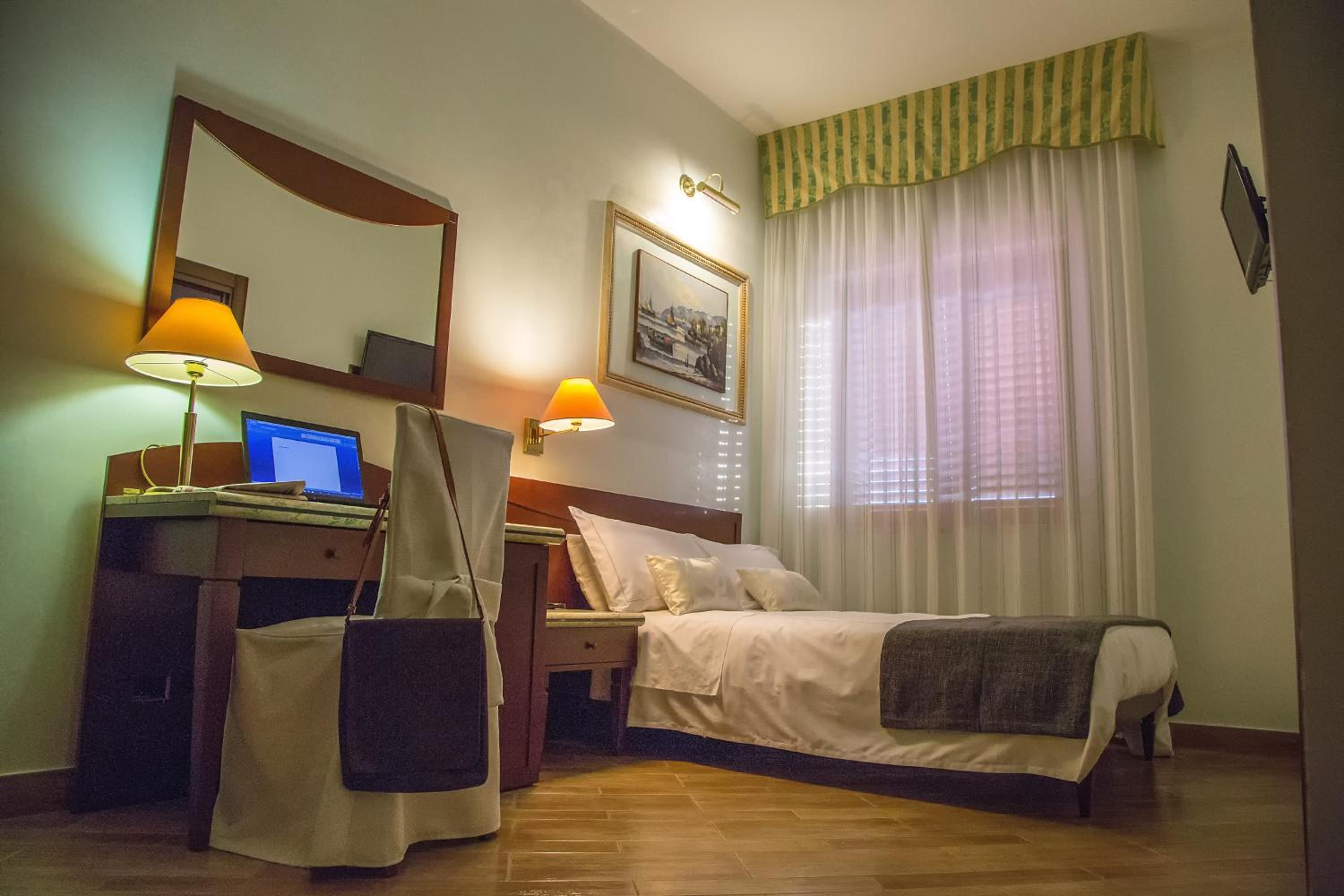 Single Room