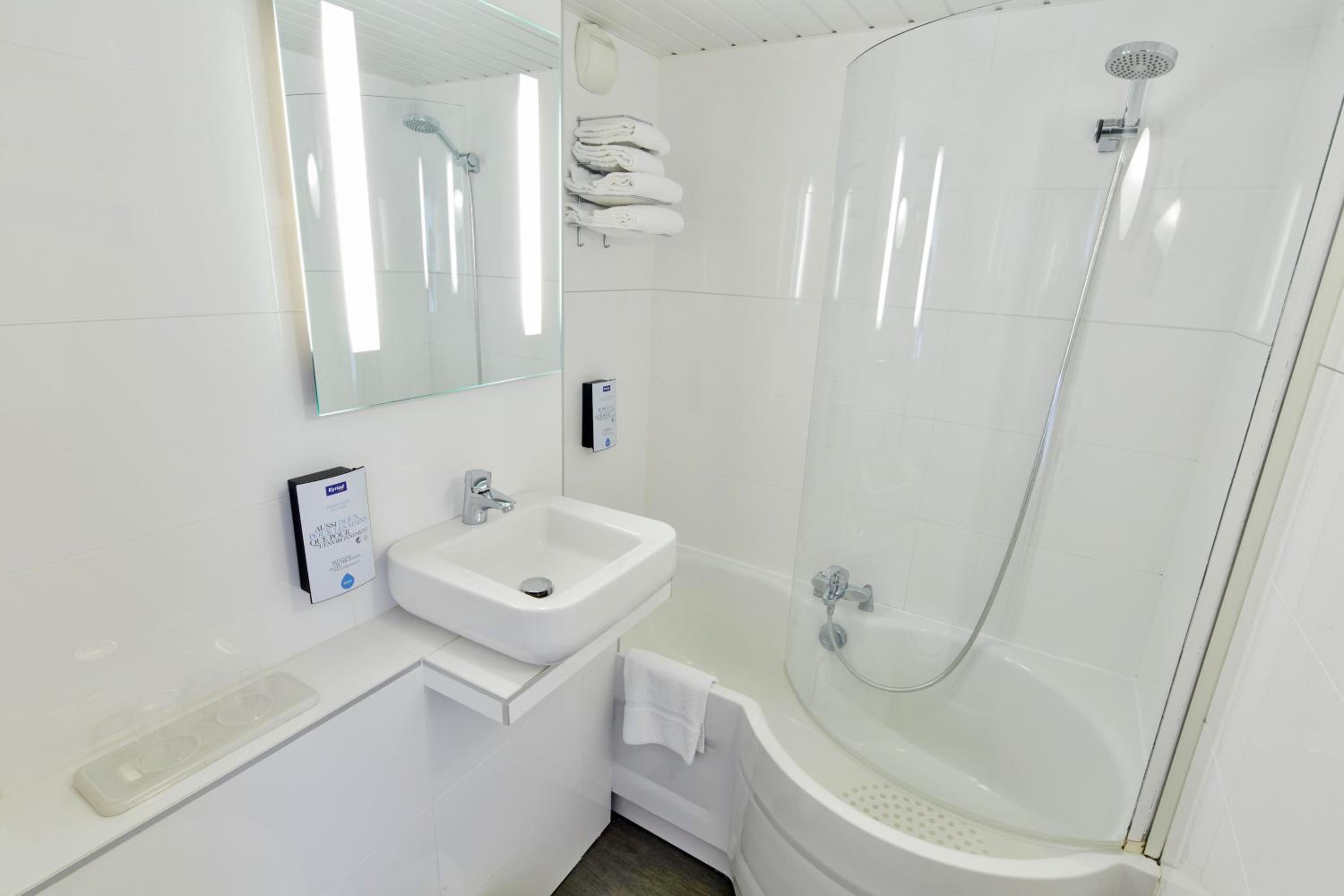 Double Room - Photo 21