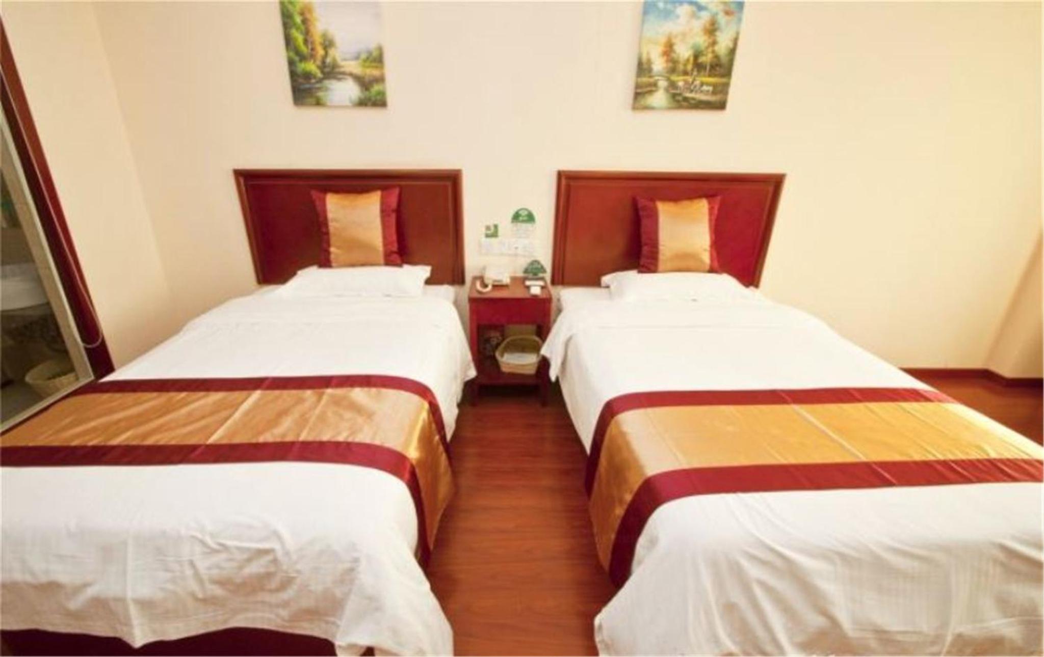 Mainland Chinese Citizens - Standard Twin Room - Photo 1