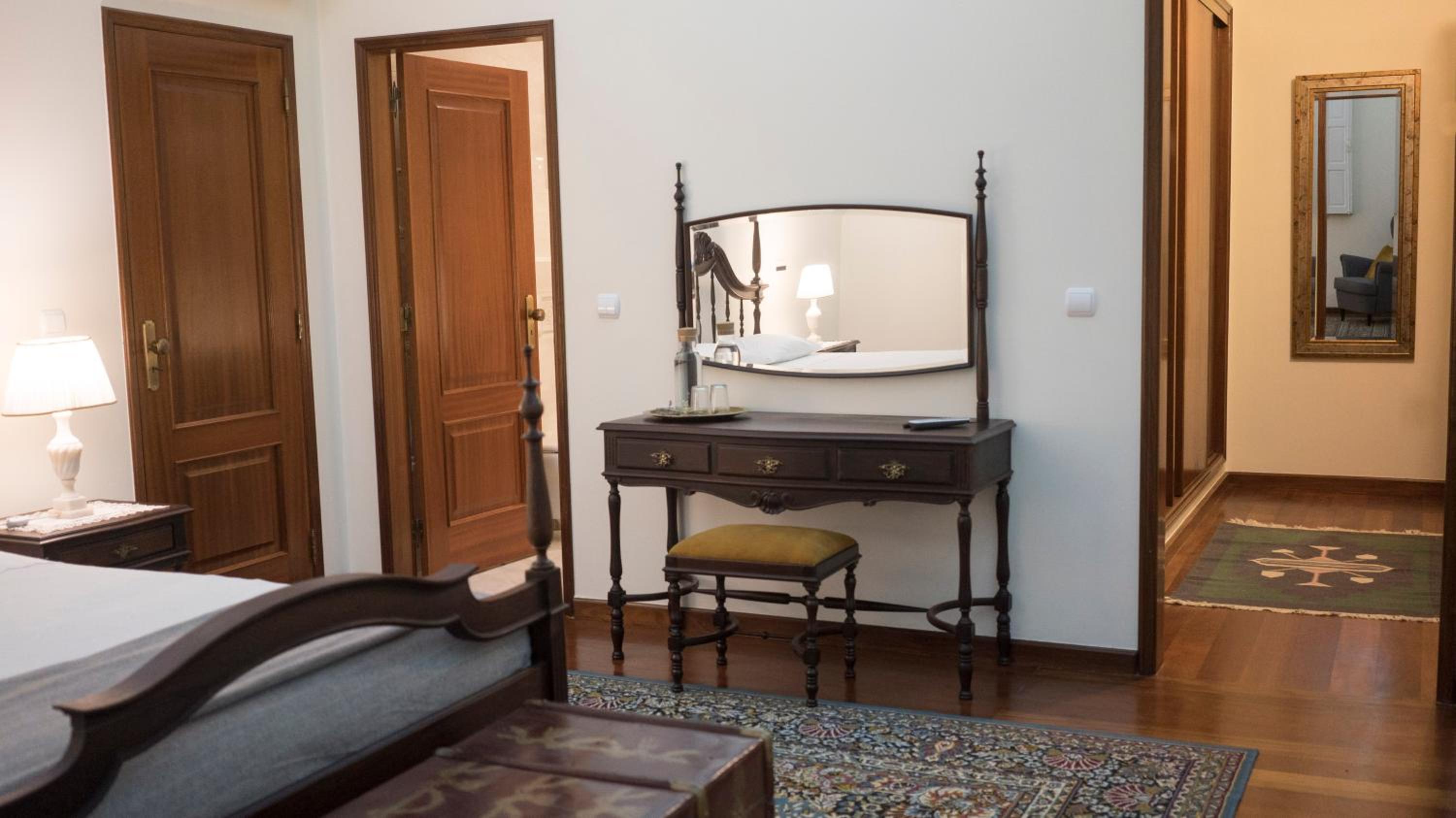Double Room with Private Bathroom photo 1