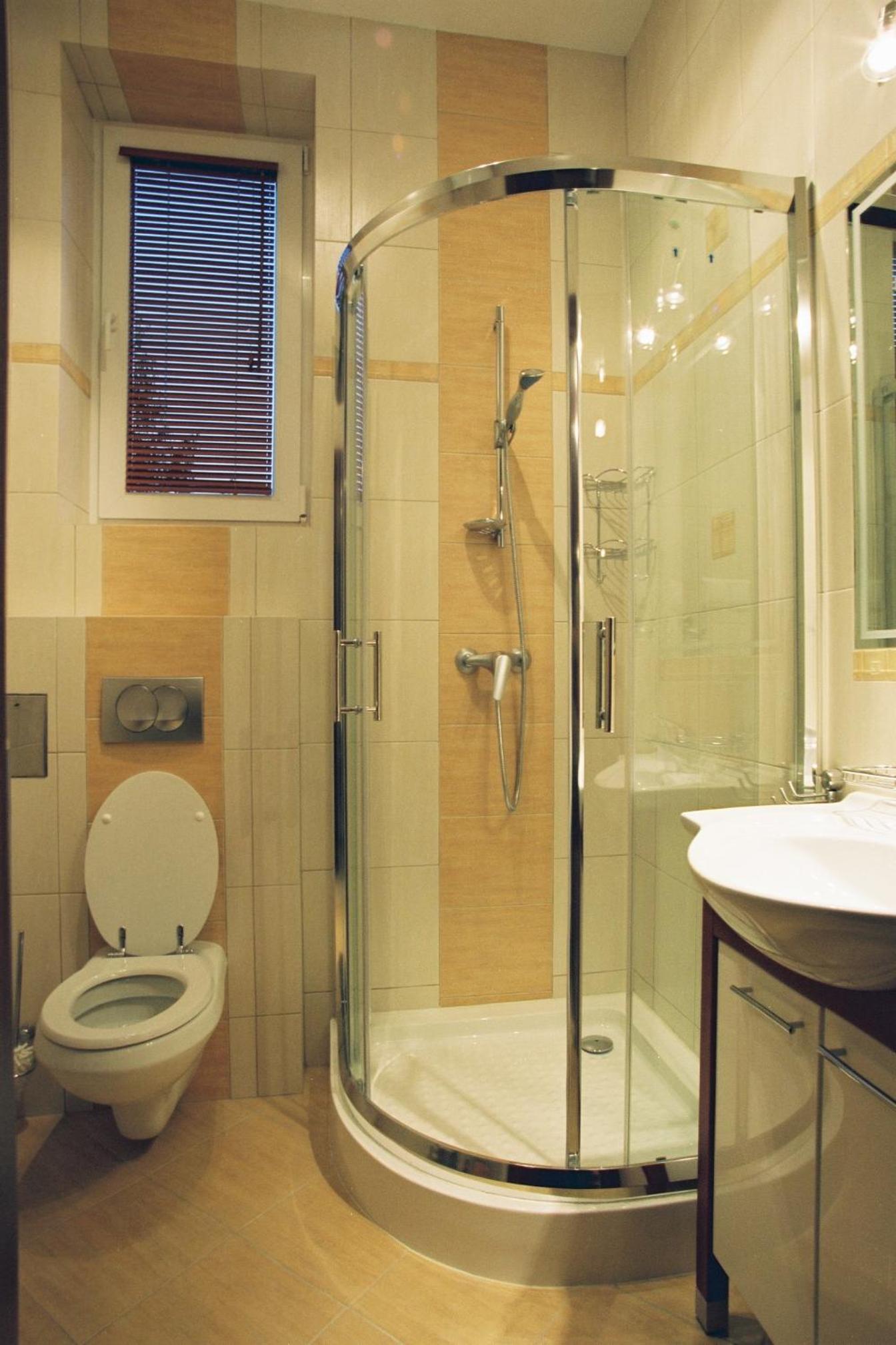 Two-Bedroom Apartment - Photo 2