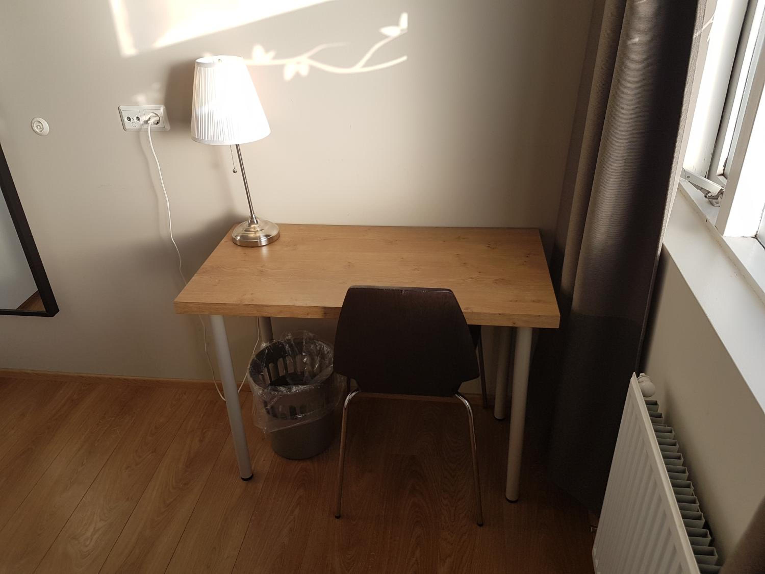 Small Double Room with Shared Bathroom photo 2