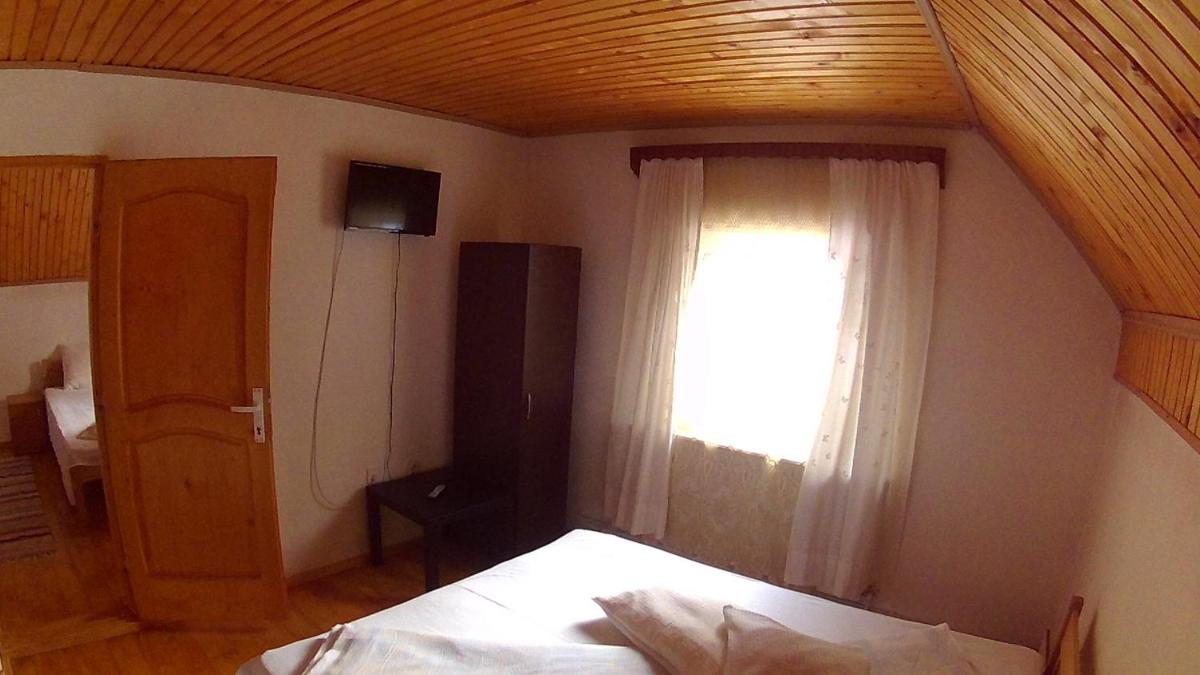 Two-Bedroom Suite photo 2