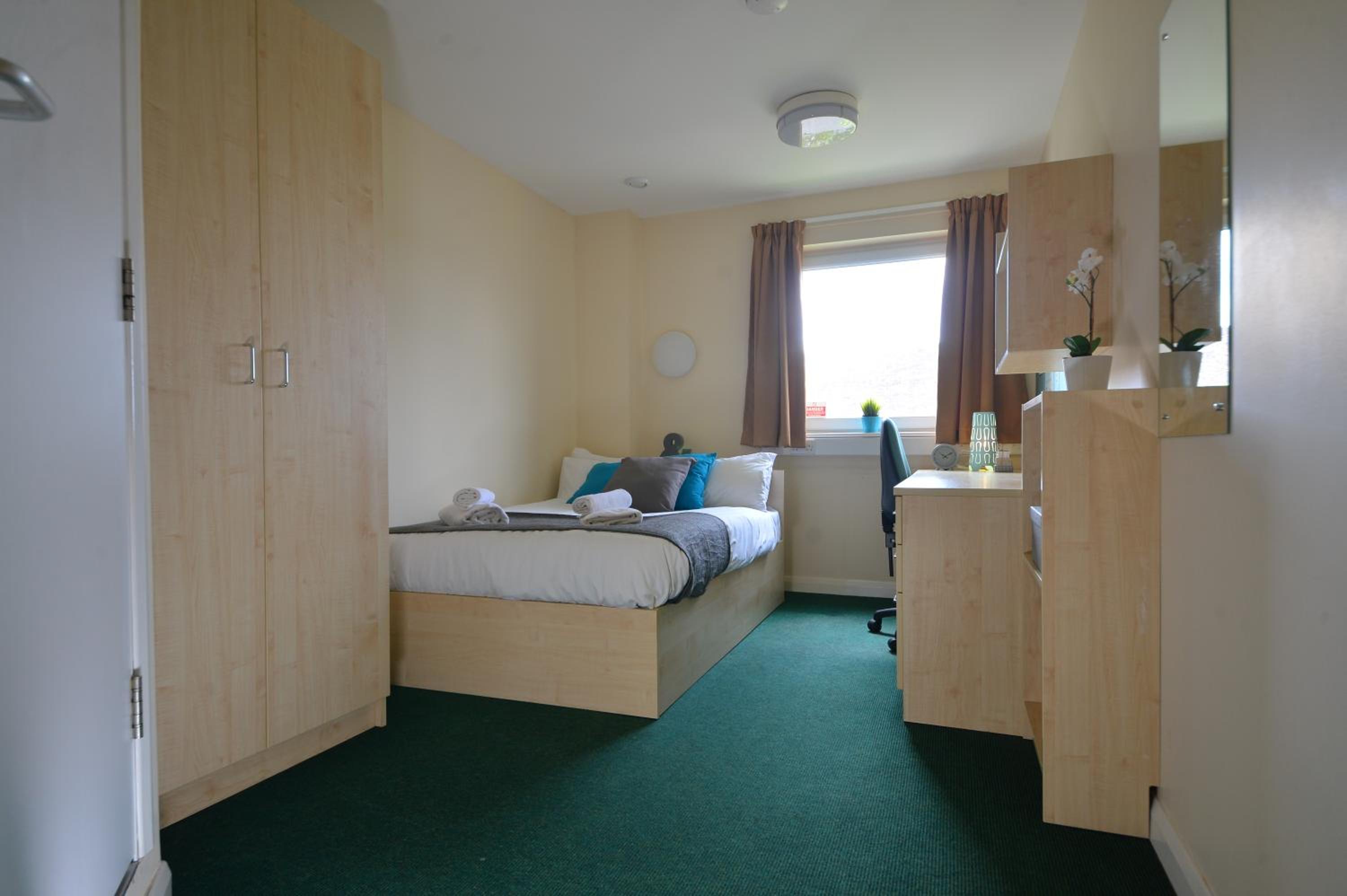 Large Double Room photo 1
