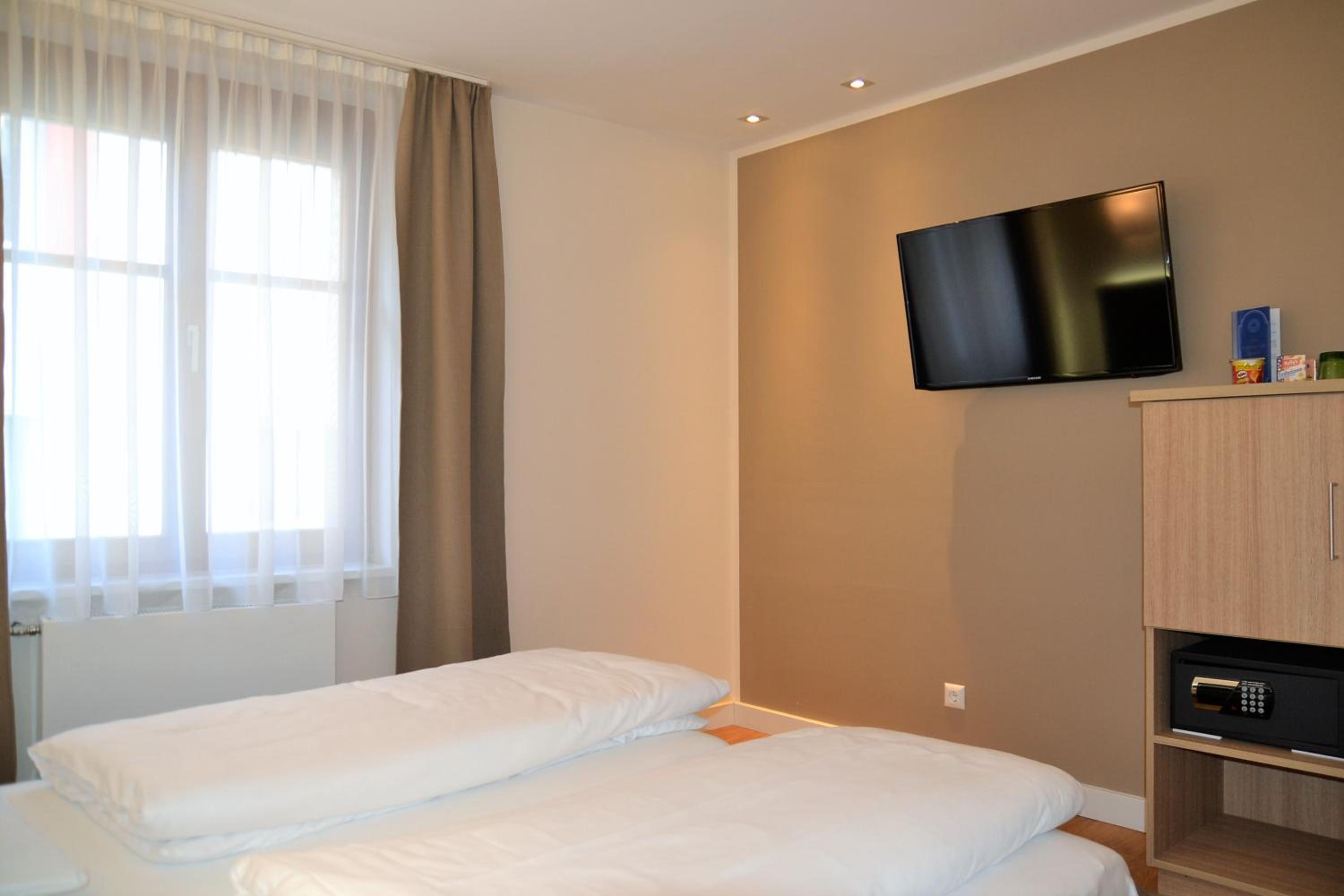 Comfort Double Room - Photo 14