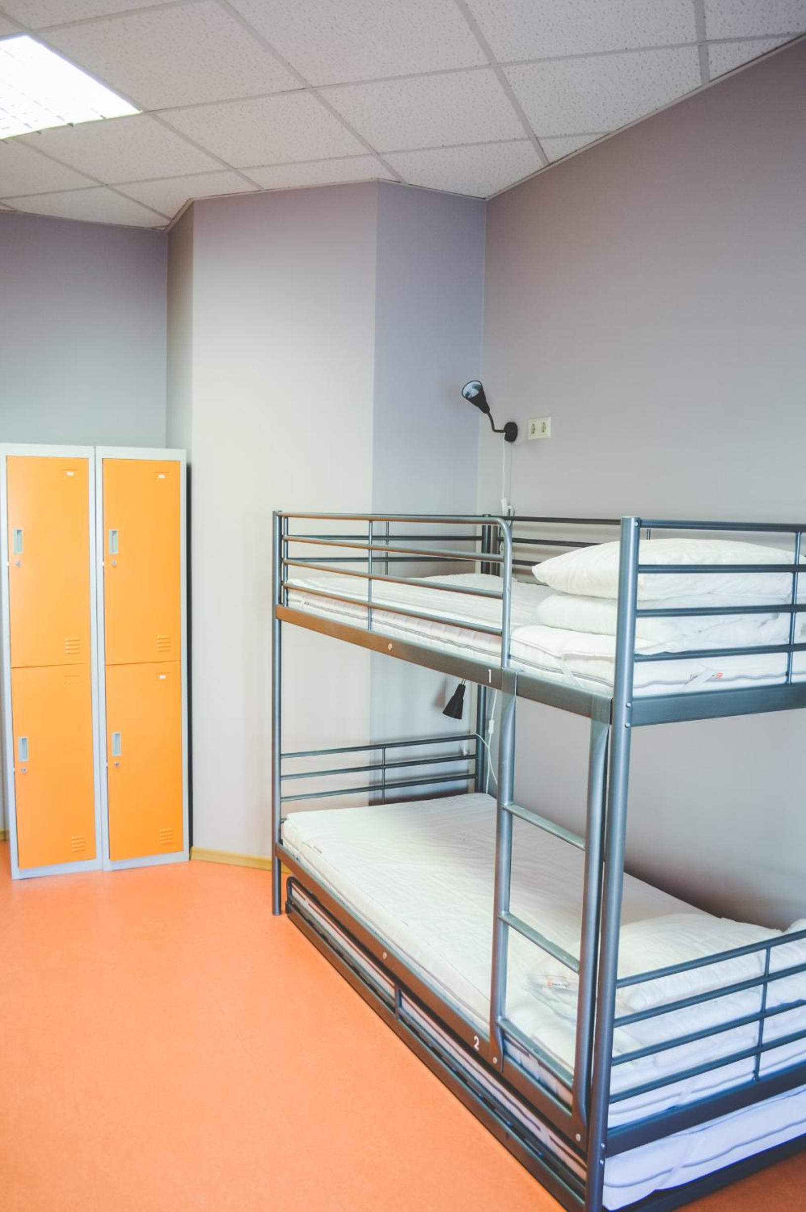 Bed in 4-Bed Mixed Dormitory Room photo 1